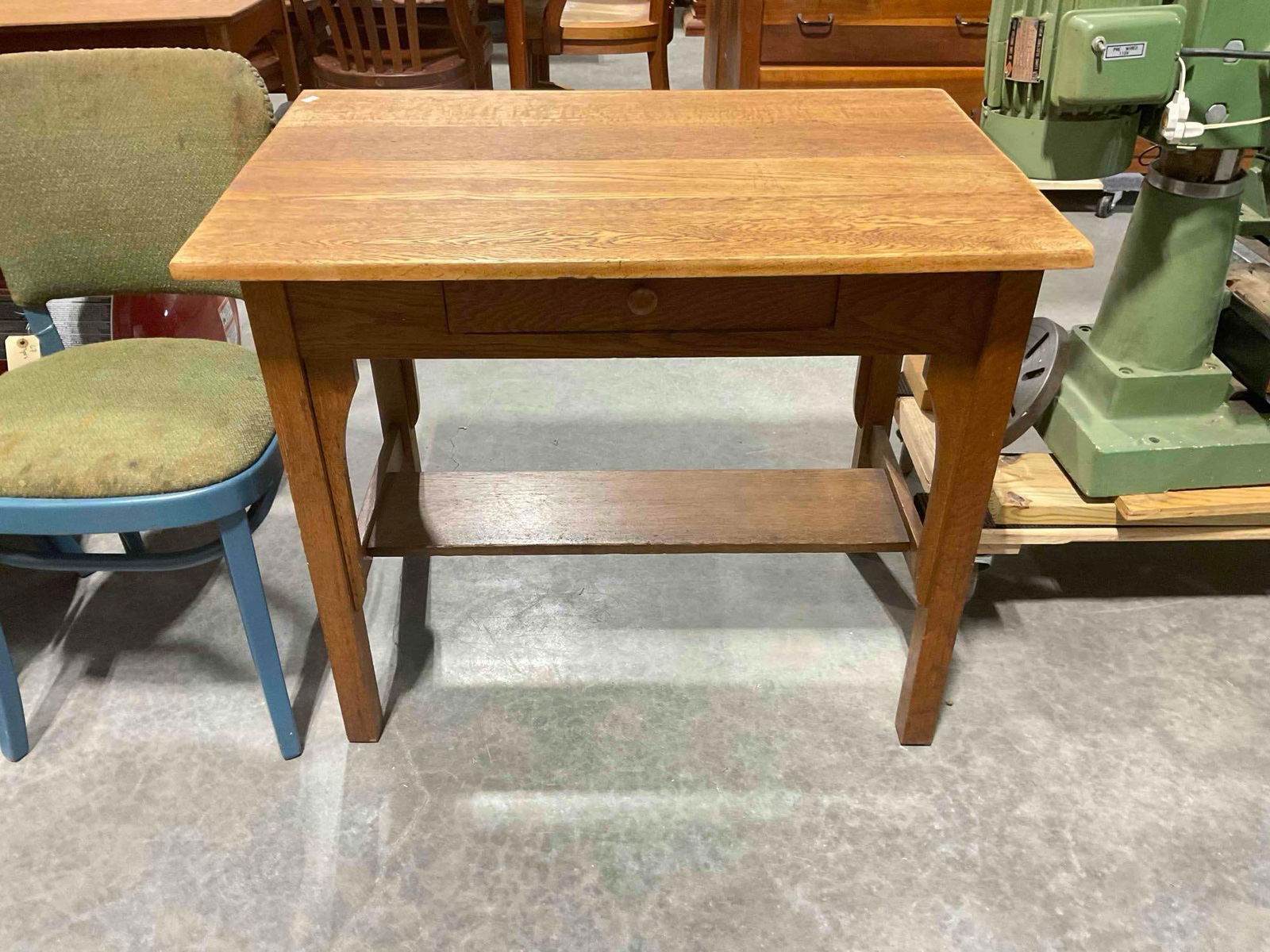 Handsome Antique Mission Style Oak Table or Writing Desk w/ 1 Drawer & Gorgeous Grain. (1 of 8)