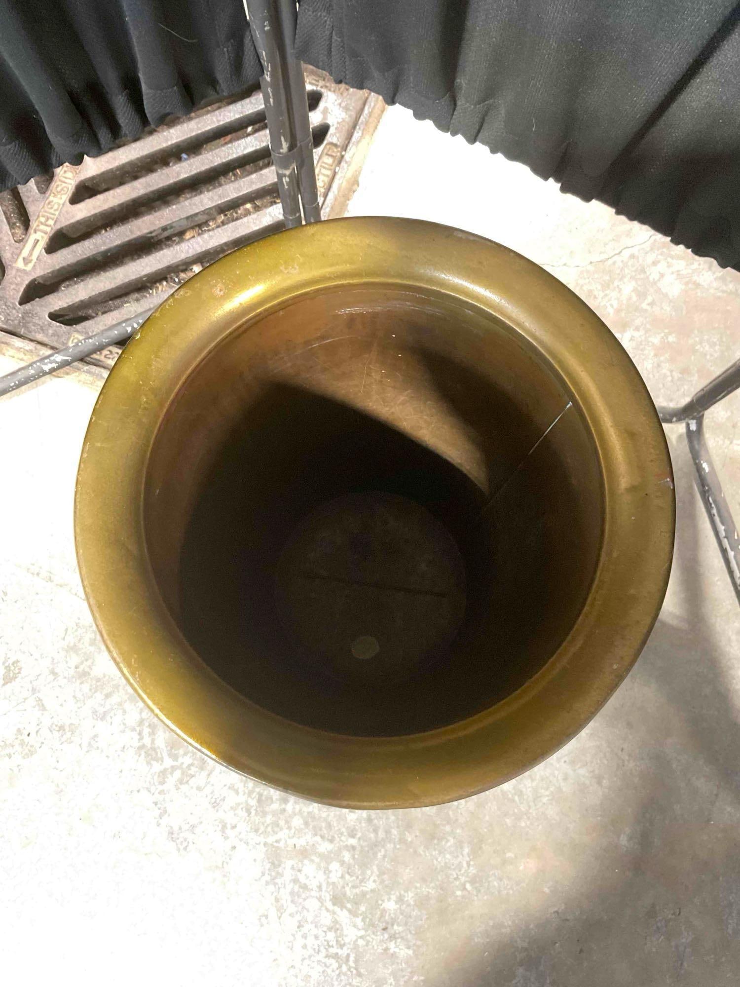 Vintage Brass Umbrella Stand. Very Good Condition. Measures 10" x 10" x 23" See pics. - 5