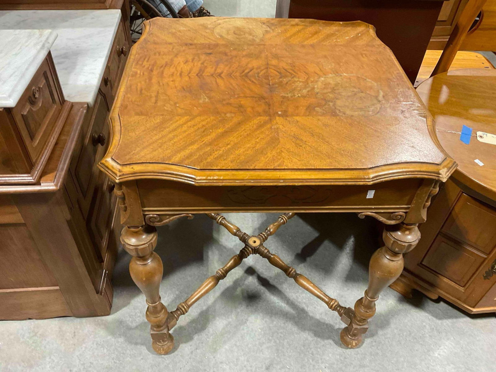 Vintage Walnut? Wood Finish Side Table w/ Ornate Details. Good Condition. See pics. - 6