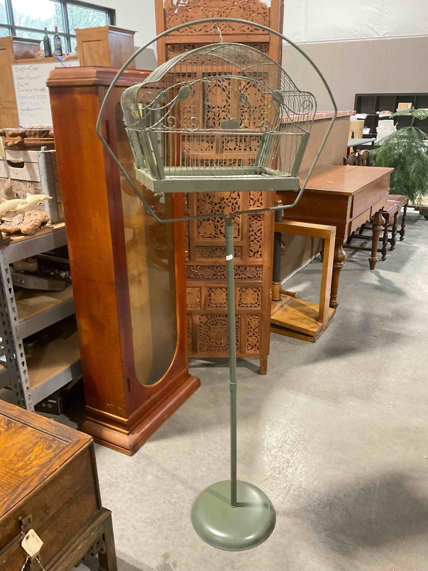 Vintage Crown Kelp Green Painted Metal Bird Cage w/ Stand. Very Good Condition. See pics.: Vintage Crown Kelp Green Painted Metal Bird Cage w/ Stand. Very Good Condition. Unsure of age. Minor wear indicative of age and use, condition is otherwise very good. Measures 24" x 9" x 62"
