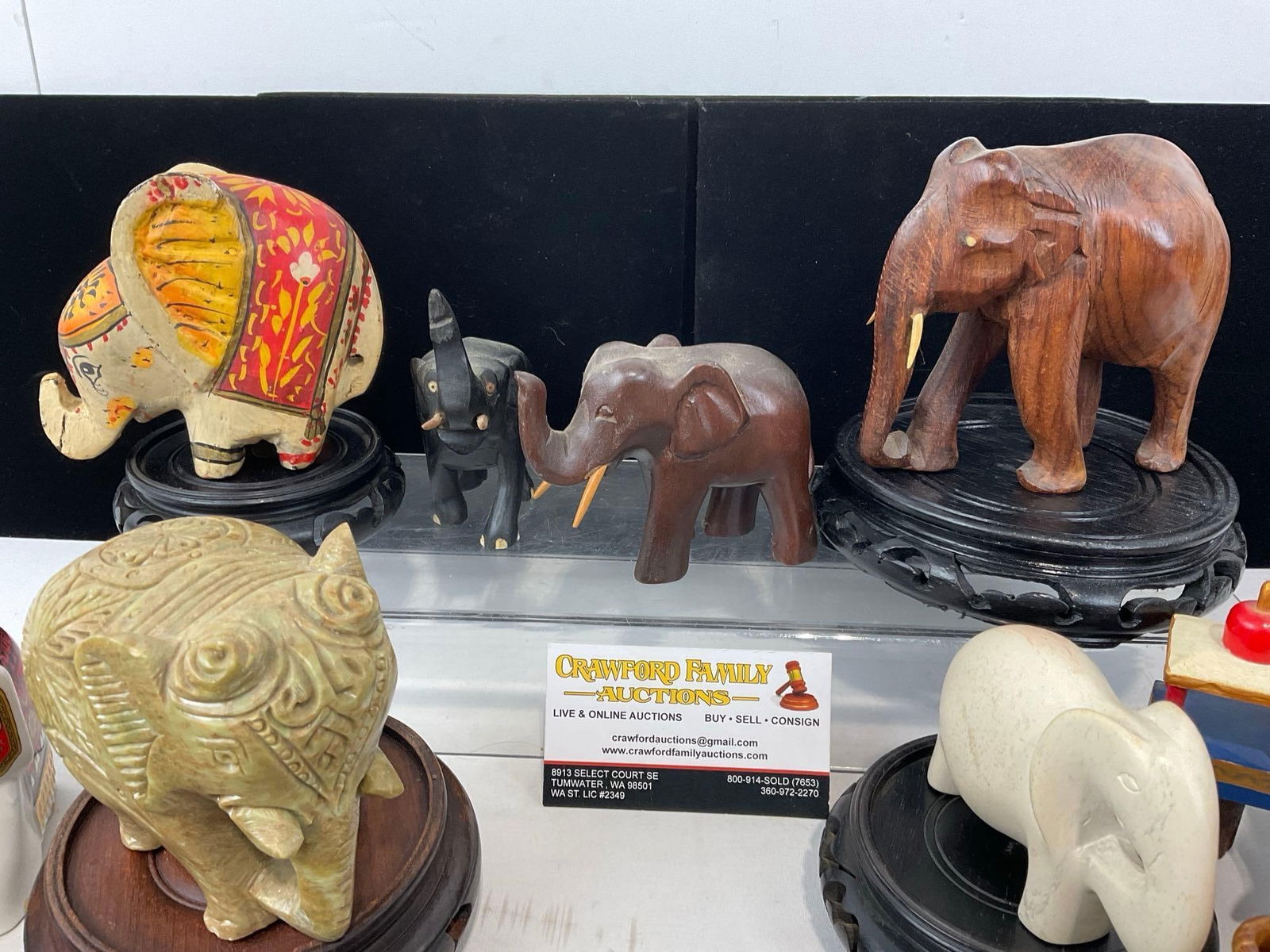 Assortment of Elephant Figures, 20 pieces, of various materials, Ceramic, Stone, Carved Wood & more - 3