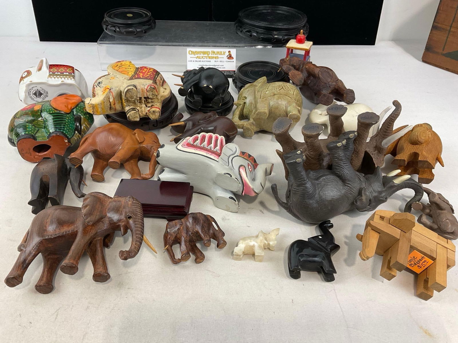 Assortment of Elephant Figures, 20 pieces, of various materials, Ceramic, Stone, Carved Wood & more - 5