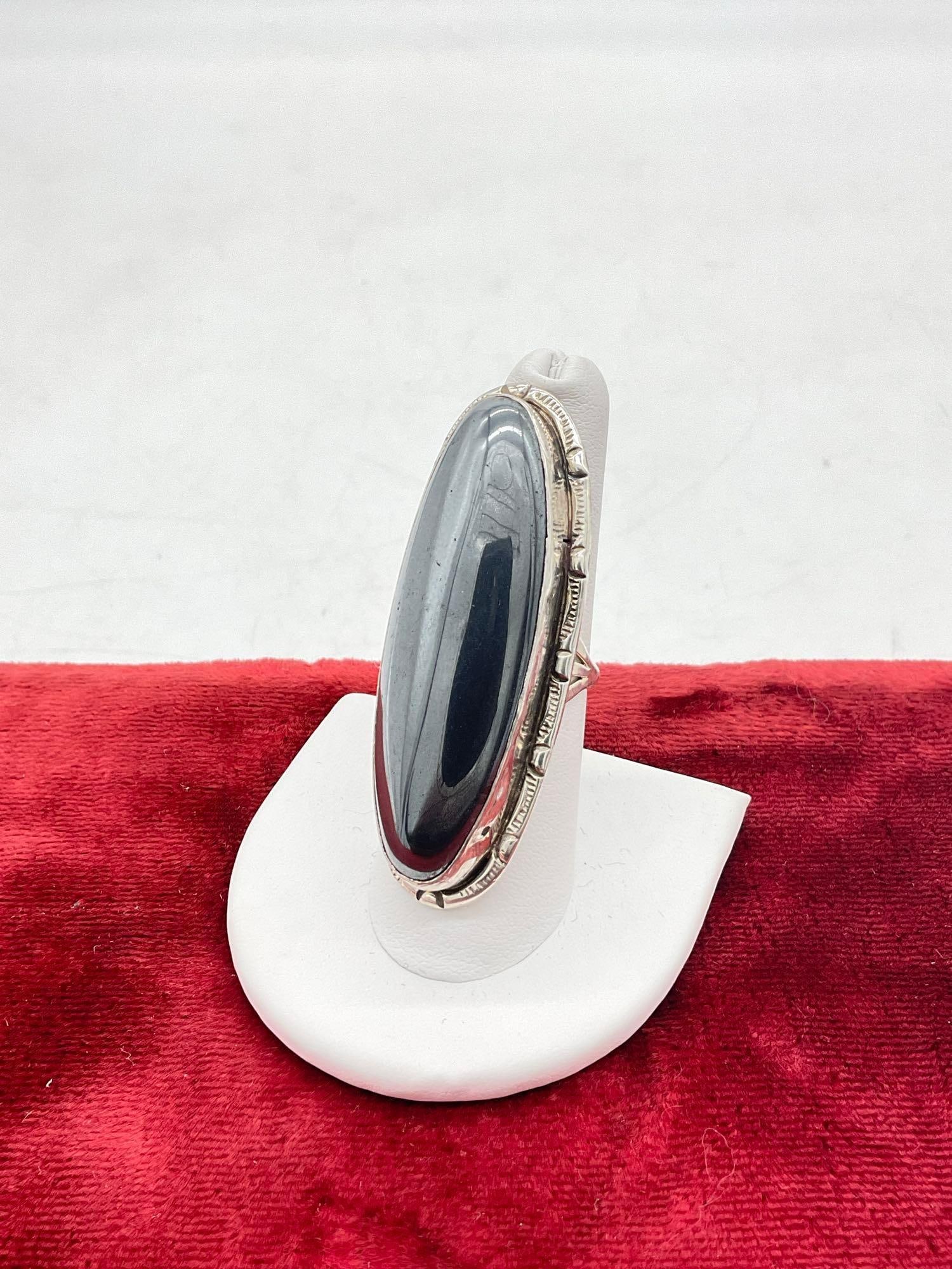 Large Sterling Silver Native American Navajo Ring w/ Hematite setting signed Nakai sz 7.5: c-5320 Nakai refers to several Navajo silversmiths, often working as a family , (Gilo & Grace Nakai ), known for classic Navajo styles like turquoise/coral inlay, stamped designs, and