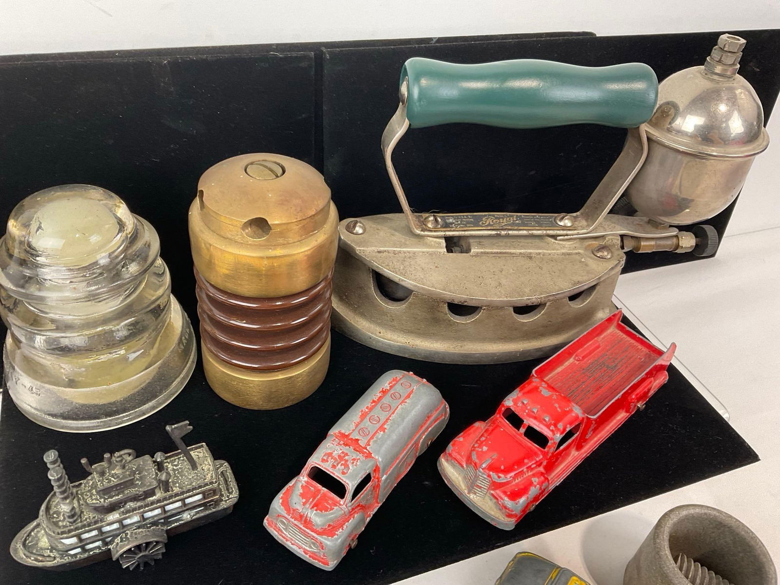 Antique Royal Model D Self Heating Sad Iron, 2 Insulators, Horn, & 4 Tootsietoy Diecast Cars - 2