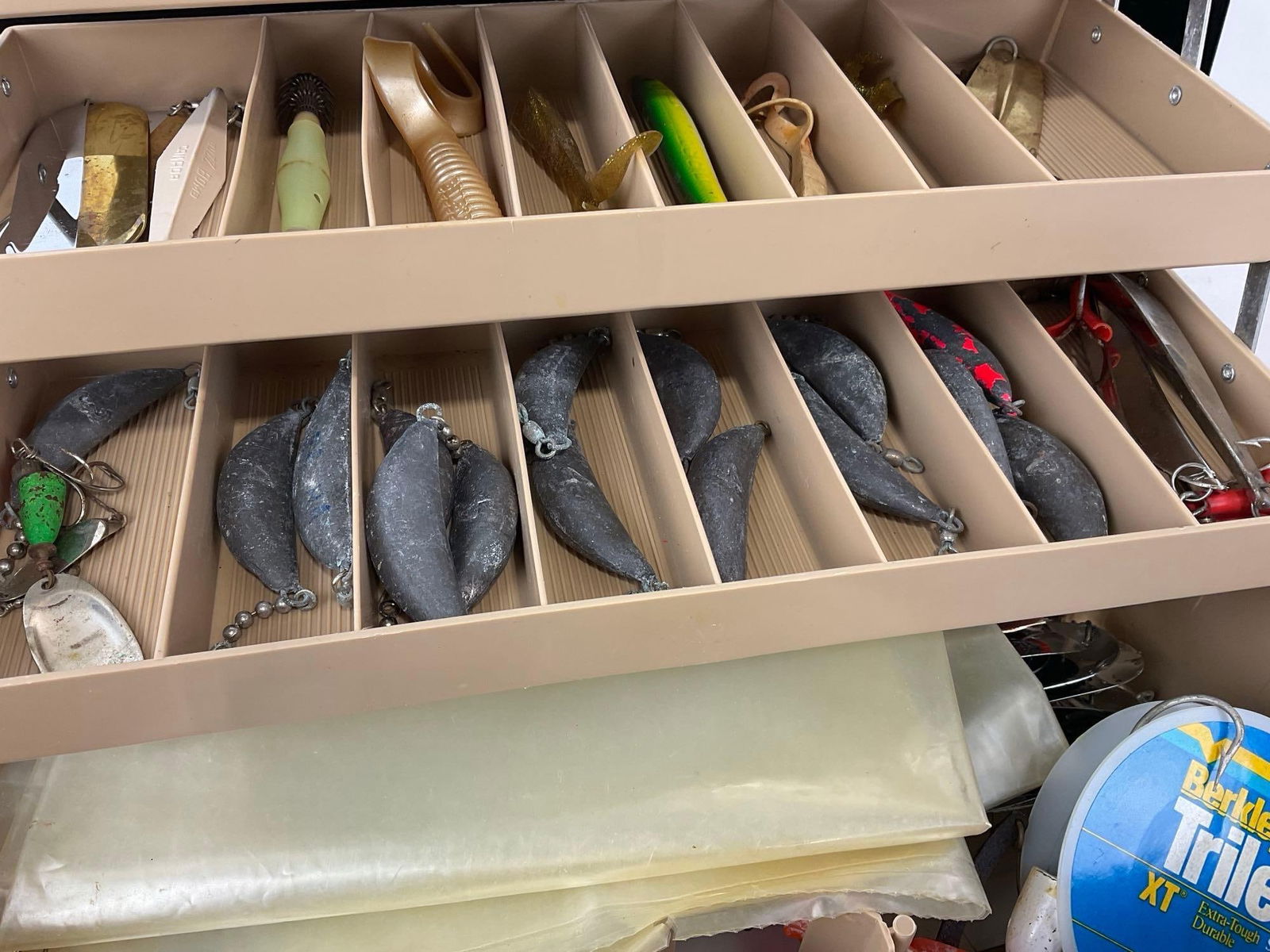 Old Pal 1080 Tacklebox w/ Lures, Weights, Dodgers, Flashers, & more, by Les Davis, Kelp-Kutter - 2