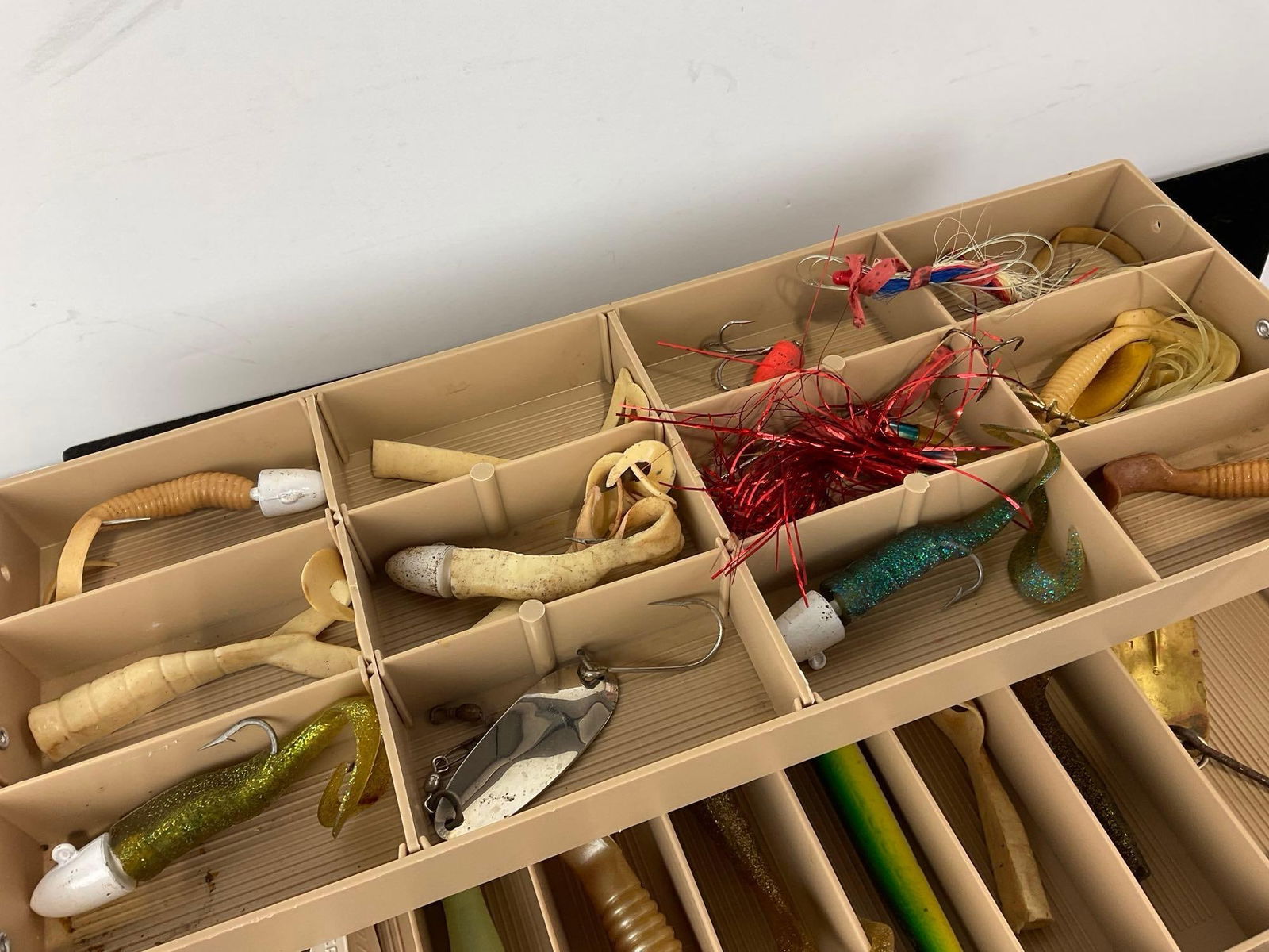 Old Pal 1080 Tacklebox w/ Lures, Weights, Dodgers, Flashers, & more, by Les Davis, Kelp-Kutter - 4