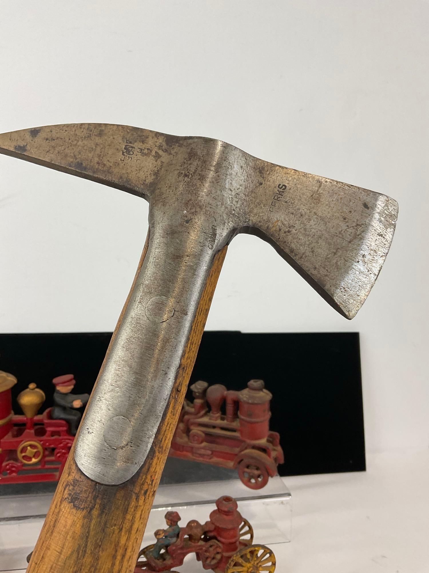 Cast Iron Firefighters Fire Truck, Horse Drawn Carriage, Fire Axe Hatchet, Diecast Truck - 6