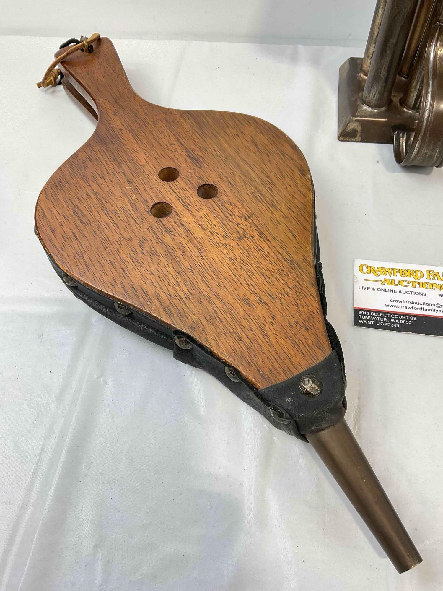 3 pcs Vintage Collectible Assortment, 2x Bellows & 1x Pewter Candle Mold. Very Good Condition. - 2