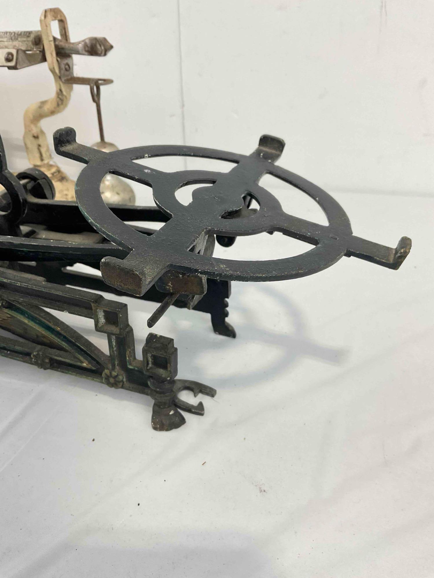 2 pcs Vintage Metal Scales, incl. Detecto-Lette Baby Scale & Cast Iron Balance Scale. See pics. - 5