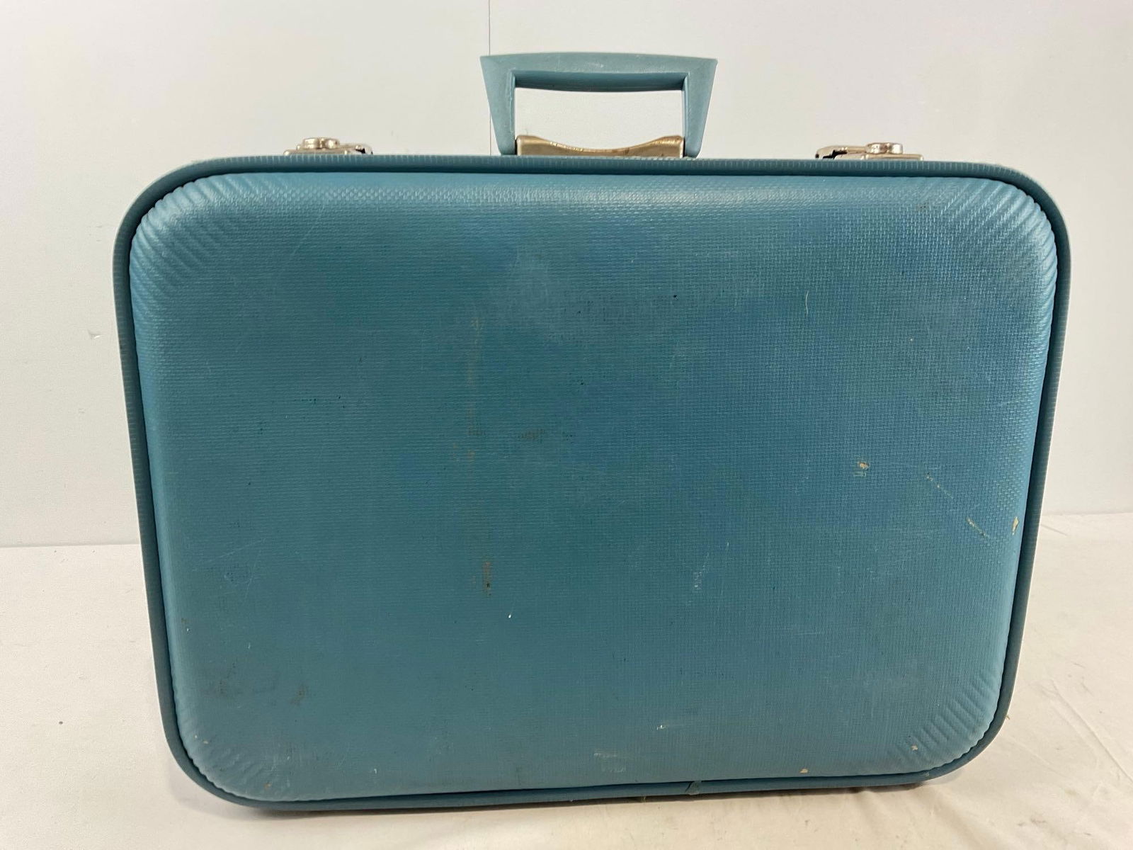 Pair of Blue Vintage Suitcases, Amelia Earhart Blue & American Tourister, some wear - 4