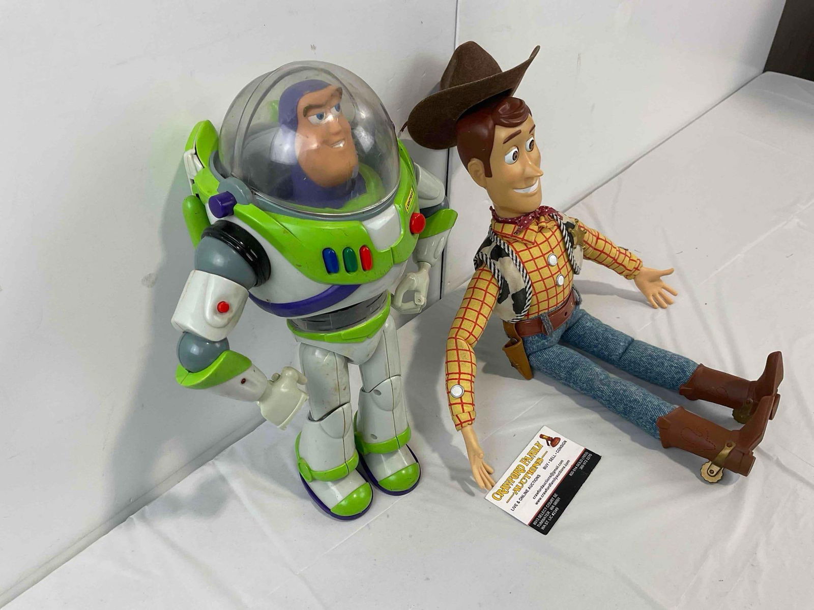 2 pcs Vintage Disney Pixar Toy Story Dolls, Buzz Lightyear & Talking Woody (Works). See pics. - 2