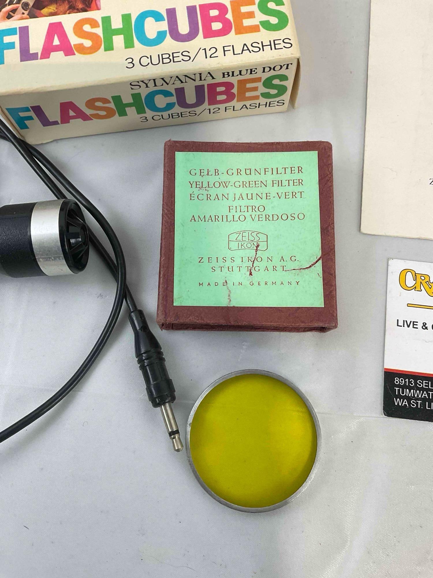 18 pcs Vintage Photography & Film Collection, incl. Argus, Zeiss Ikon, Leitz, Airequipt & More! - 5