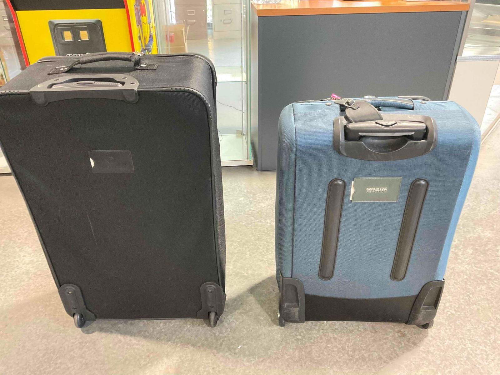 2 pcs Canvas Fabric Rolling Luggage Suitcases, Blue Kenneth Cole Reaction & Black Protege. - 6