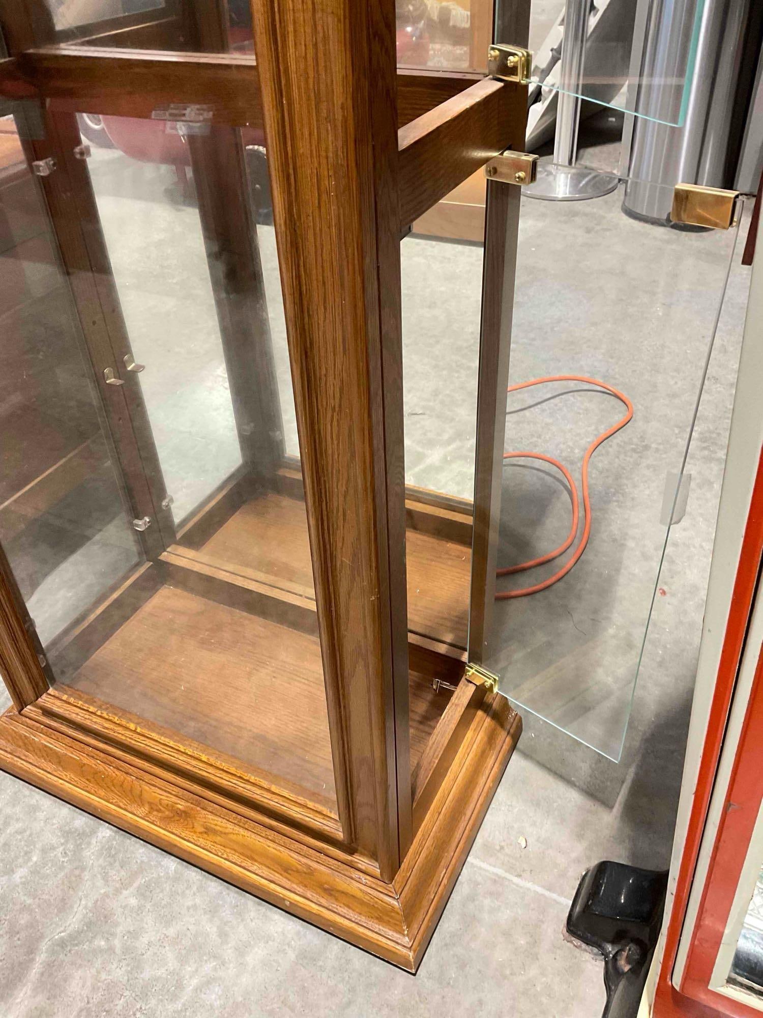 Vintage Lighted Wood & Glass Display Case w/ Mirrored Back & 1 Shelf. As Is Condition. See pics. - 6