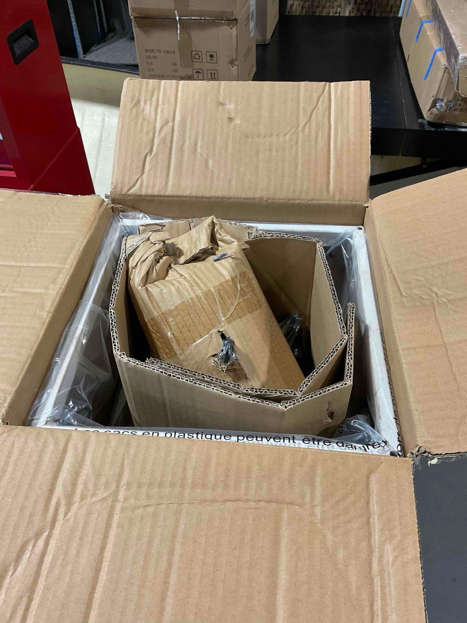 Collection of 3x LNIB Pendulum Lights From Various Brands Including Anjiadengshi. - 6