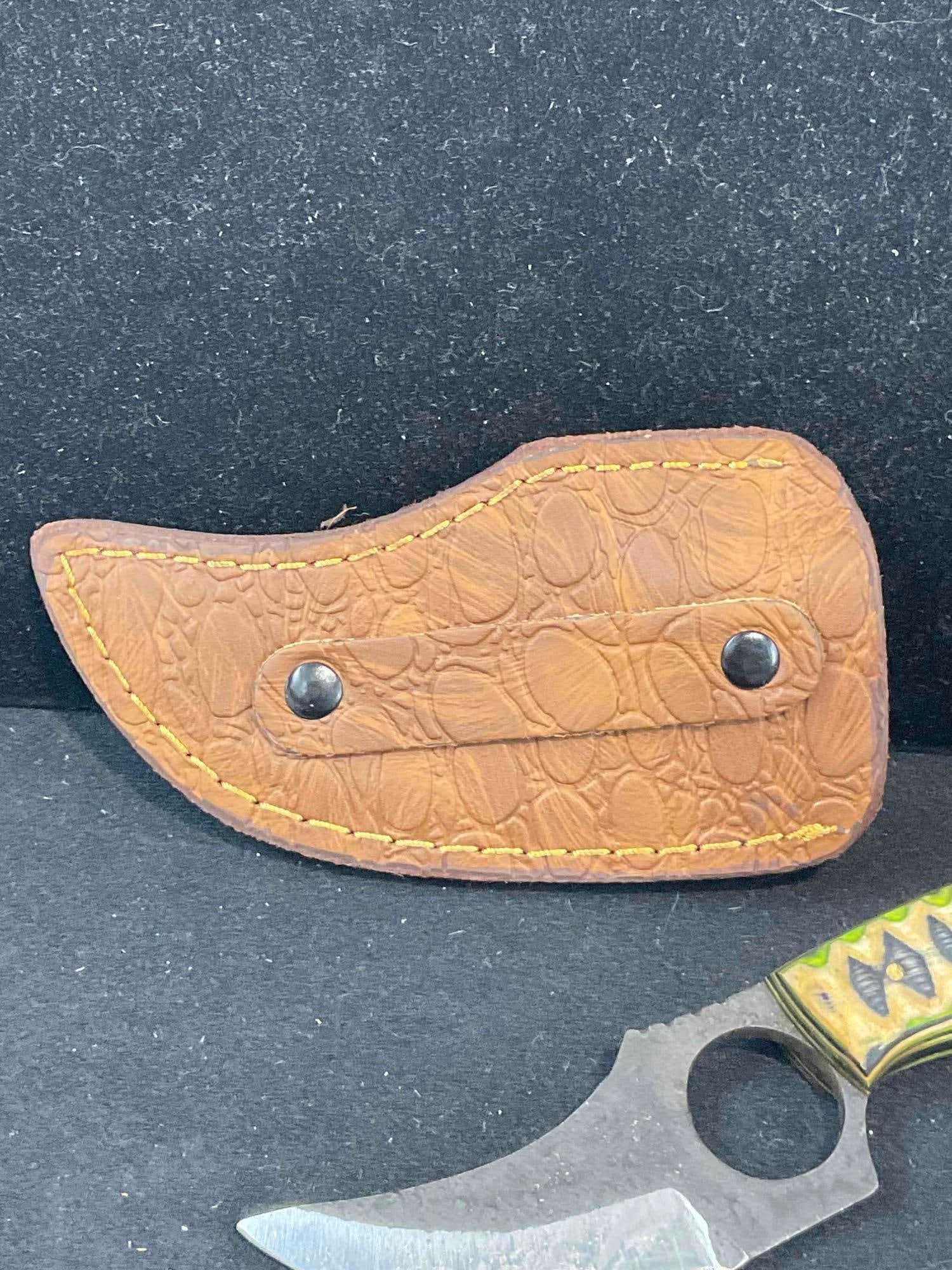 2 pcs Fixed Blade Knives, 1x Hatched Steel Throwing Knife & 1x Damascus Steel Cowboy Knife. - 4