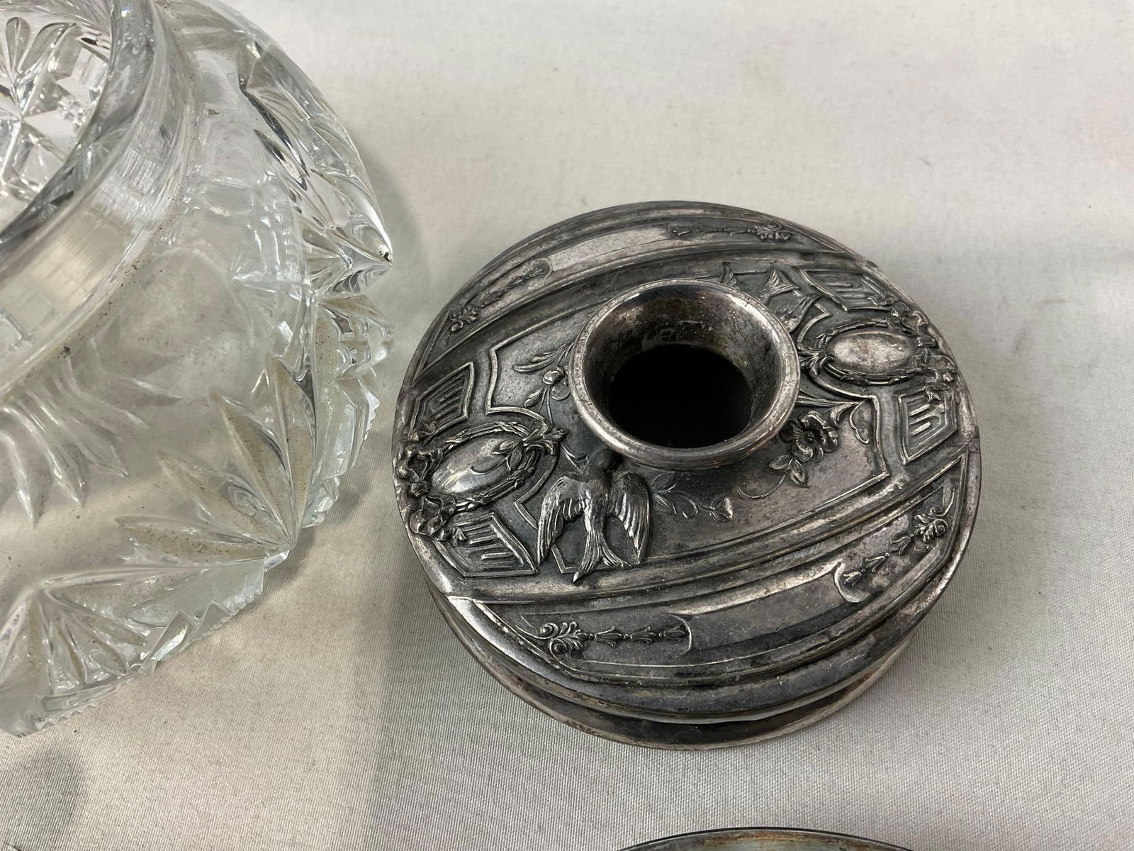 Set of 3 Dresser Jars, Towle Silver Plate Lid, 2x Cut Glass Jar & Lidded Silver Plated Jar - 5