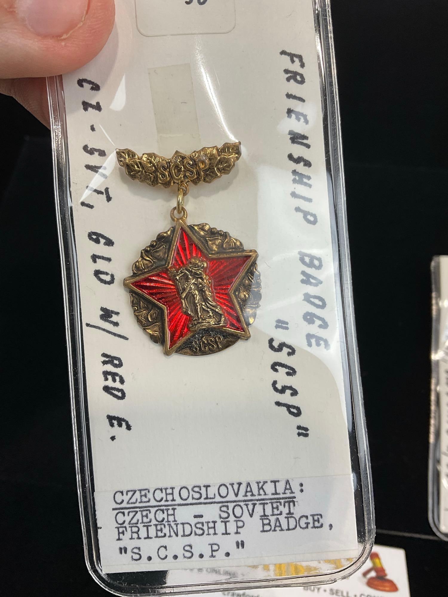 3 Czechoslovak. Badges & 1 WW1 Victory Medal, Para 11 Mil, Czech/Soviet Friendship & Model Soldier - 4