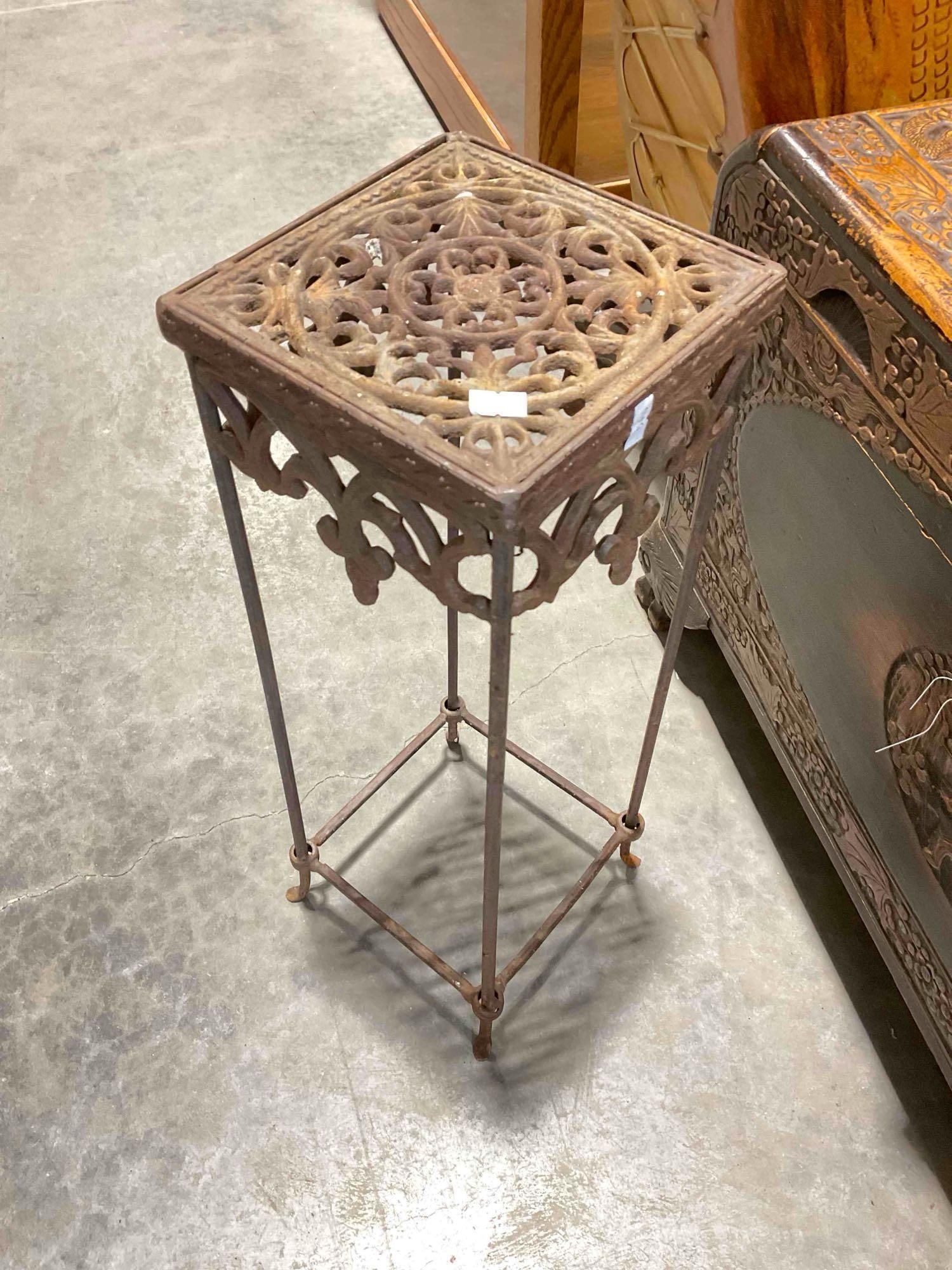 Vintage Metal Planter Stand w/ Square Filigree Top. Very Good Condition. Stands 23" Tall. - 2