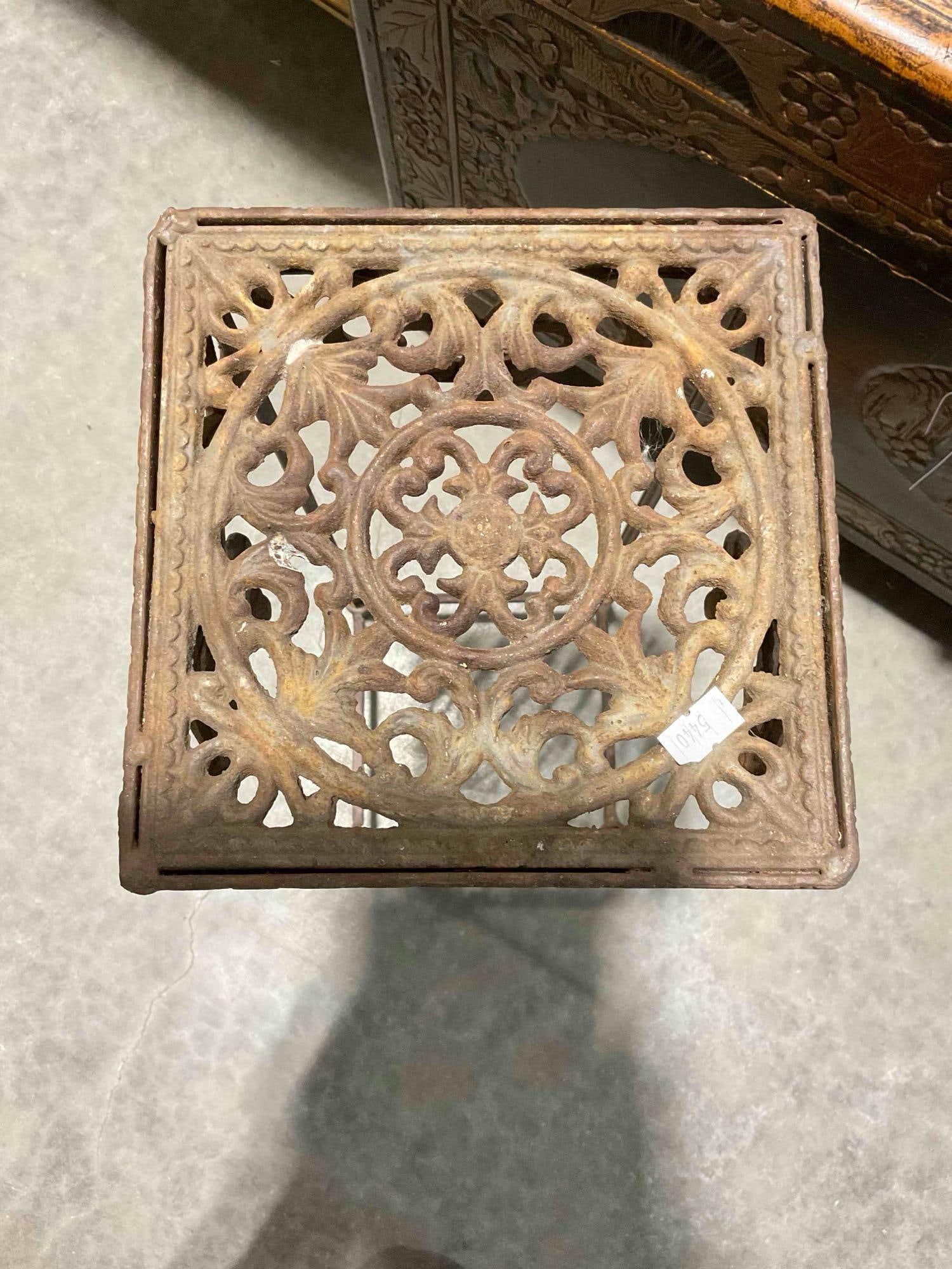 Vintage Metal Planter Stand w/ Square Filigree Top. Very Good Condition. Stands 23" Tall. - 4