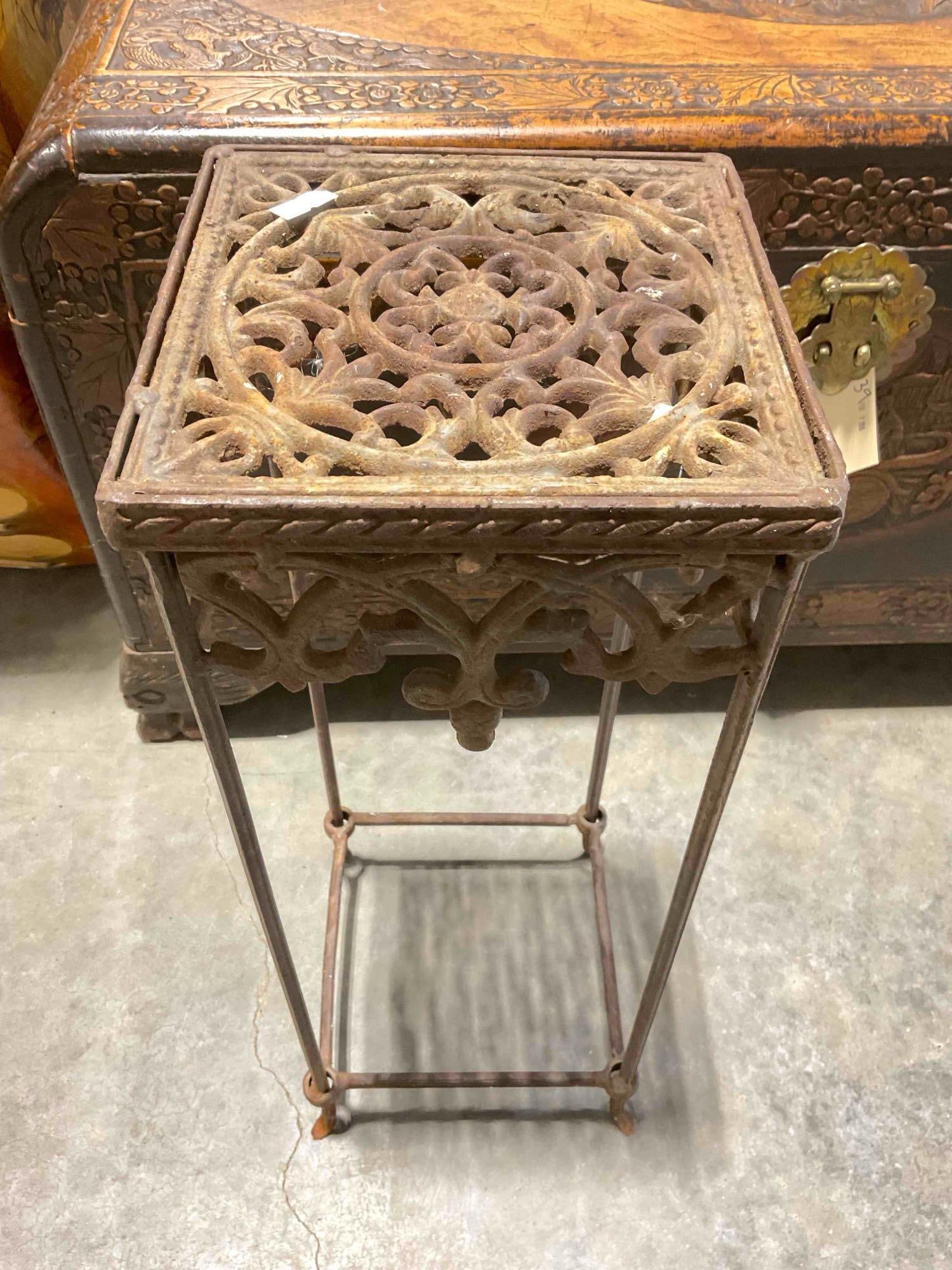 Vintage Metal Planter Stand w/ Square Filigree Top. Very Good Condition. Stands 23" Tall. - 5