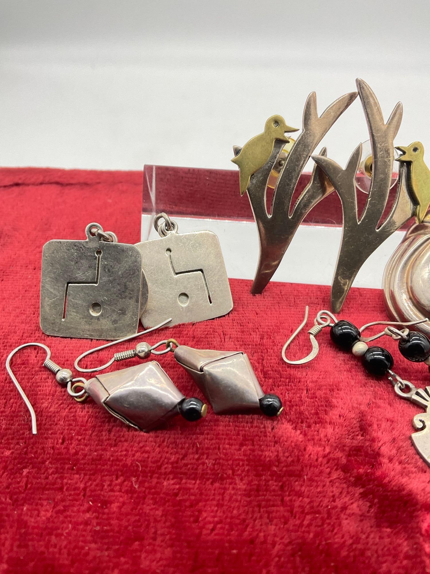 5x sets of Vintage Sterling Silver earrings mostly SW Designs largest set is 2" in length see pics - 2