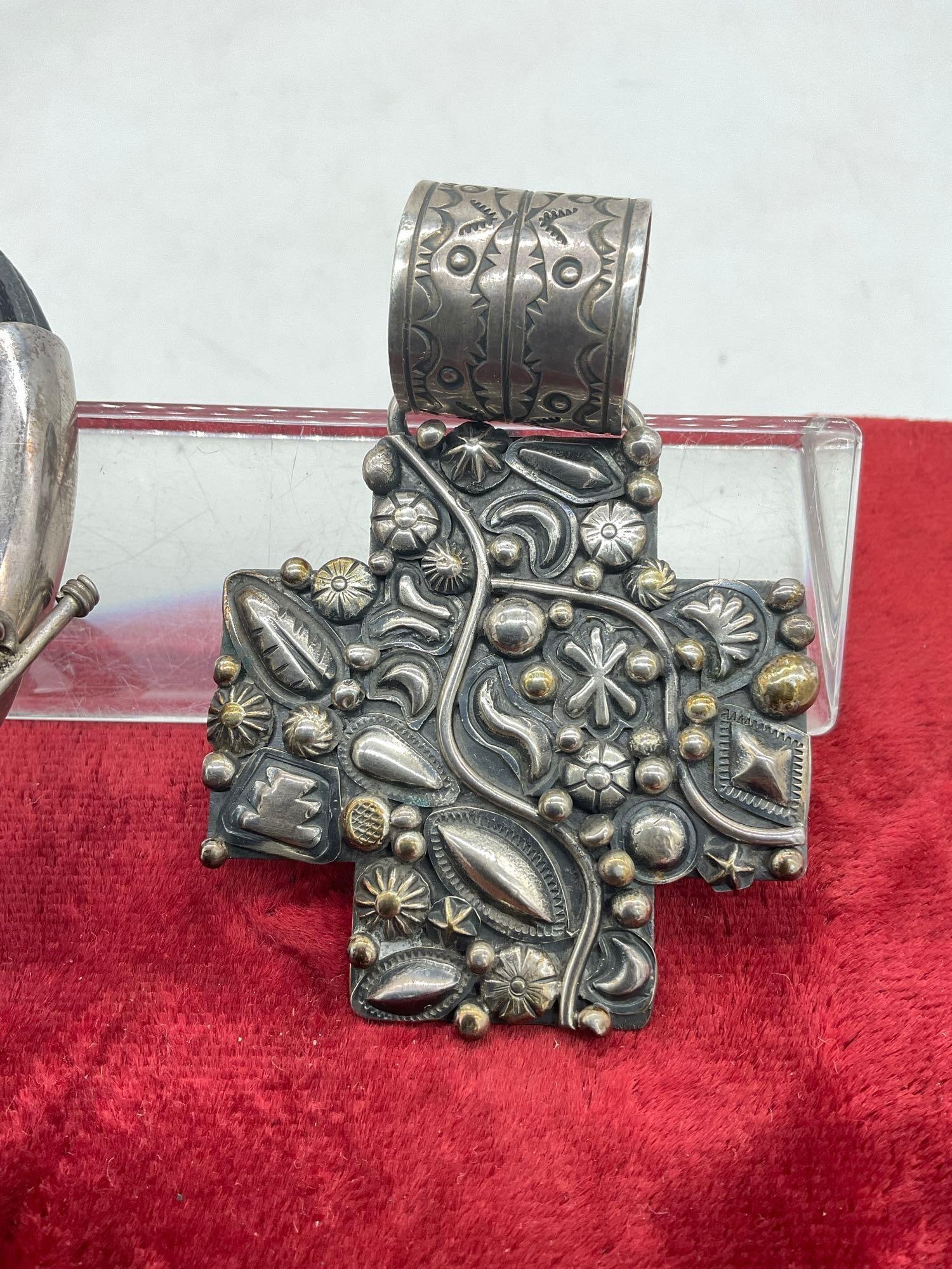 Signed Sterling Silver Choker Statement Necklace w/ Large Cross By Navajo Artist Ronnie Willie - 5