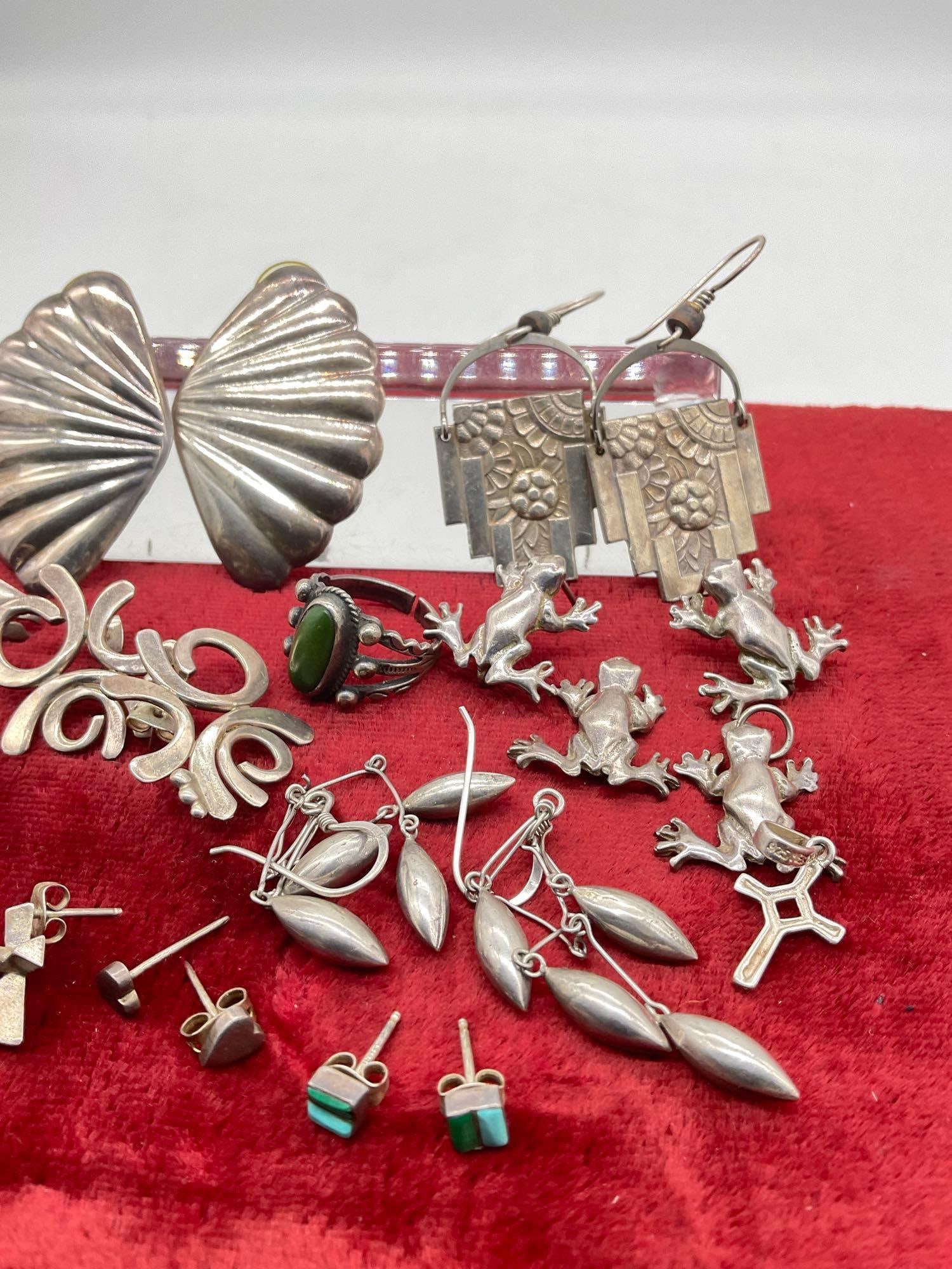 Sterling Silver Jewelry - 11x Sets of earrings, 2x frog, 1cross pendant, 1 old pawn Ring - 3