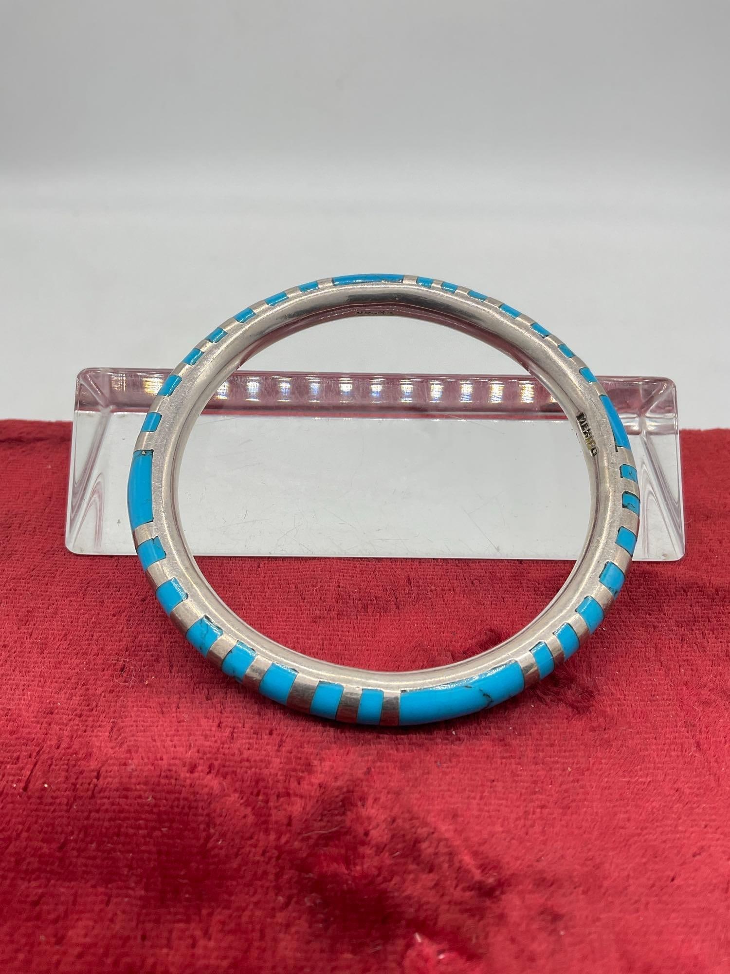 SW Mexico Native Sterling Silver signed Bangle Bracelet W/inlaid turquoise 36.75 grams: c-5180 2 3/4 " in circumfrance 