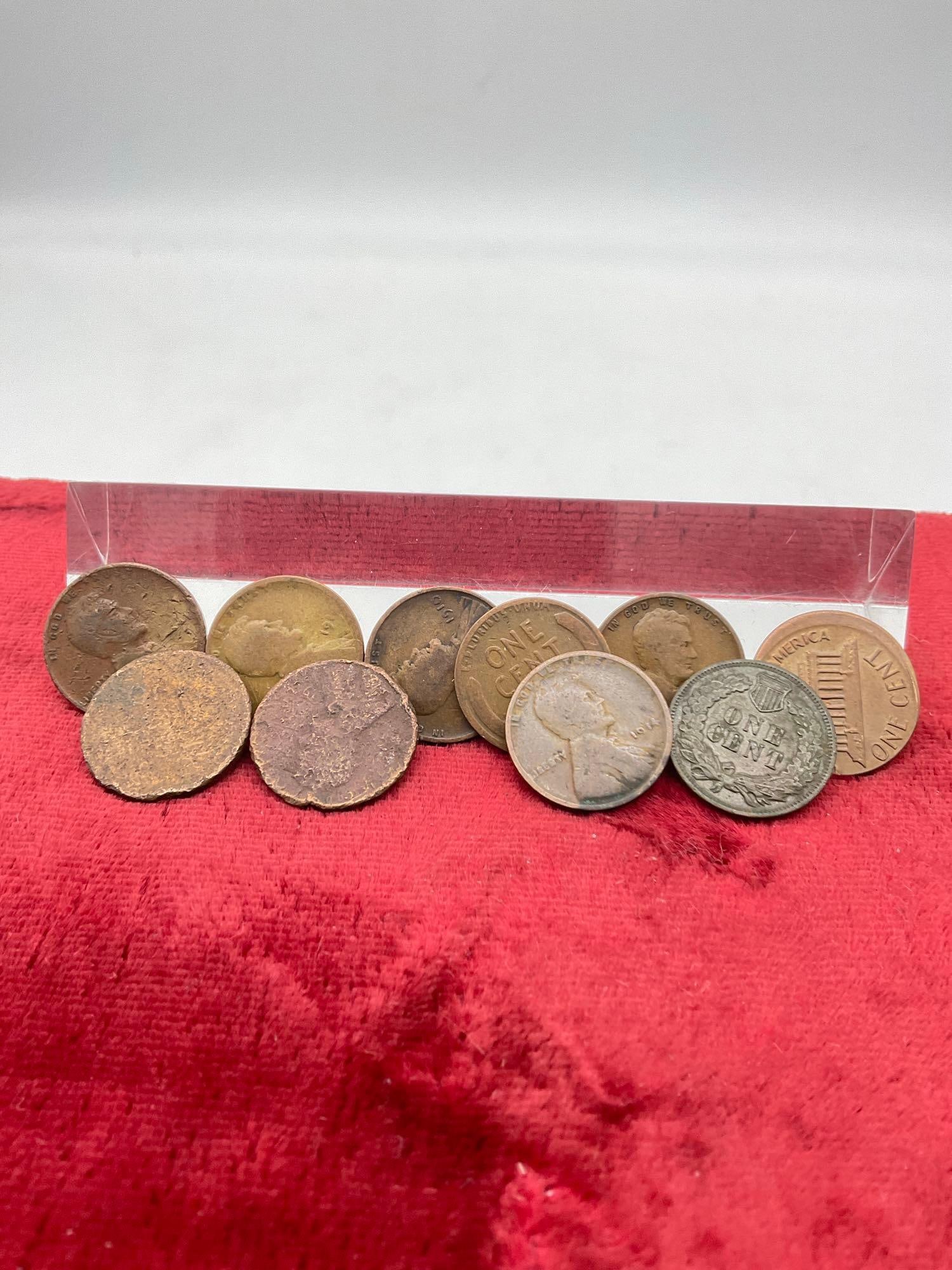Collection of Semi key date wheat pennies ,1x Indian head penny and error pennies see description: c-5010 1910, 1911-D, 1914, 1915, 1904 Indian Head 1969 Double Struck Penny 191? wheat , 3x wheat pennies with what appears to be serious Lamination issues 