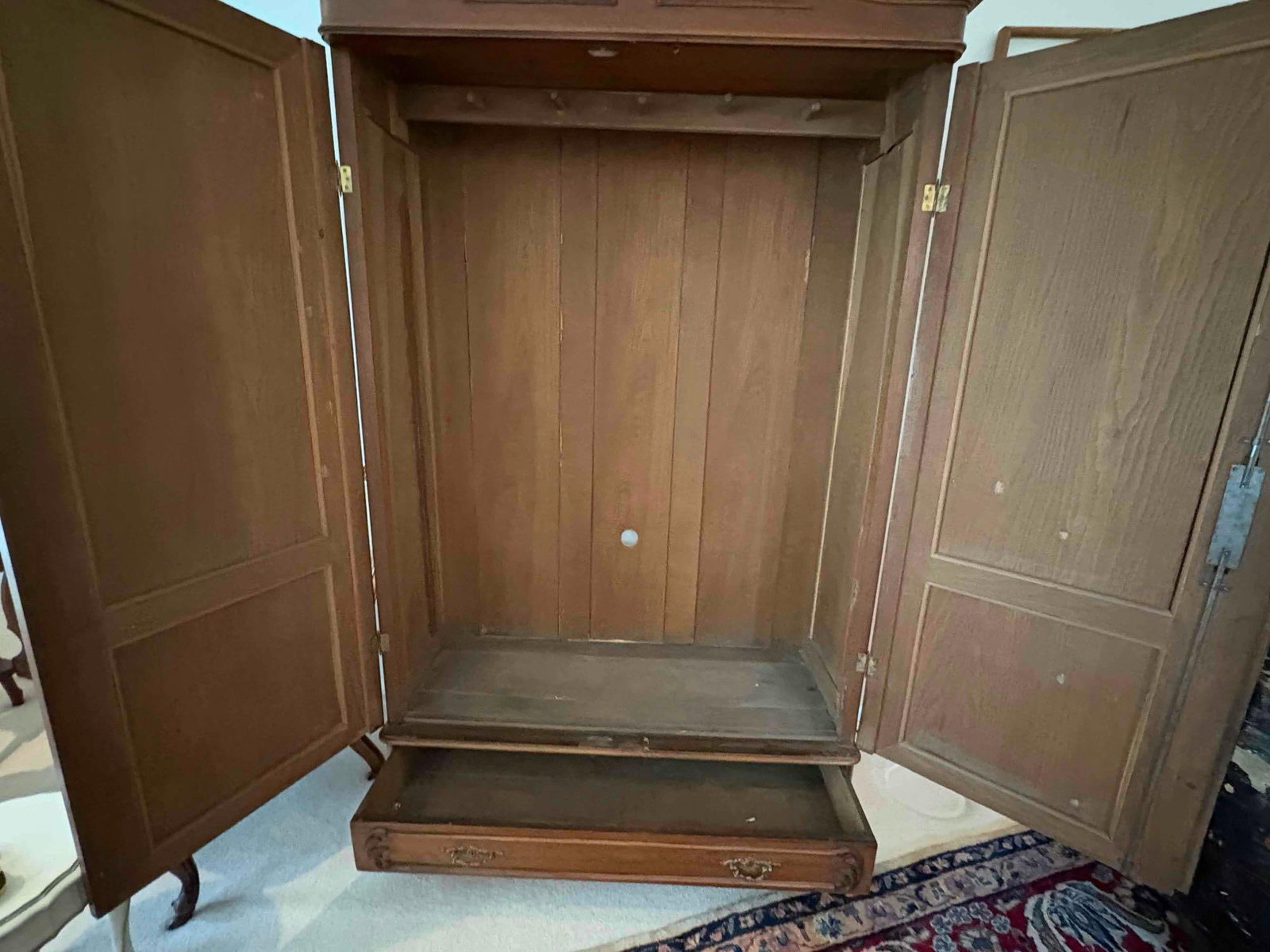 Gorgeous Turn of the century Antique Mahogany Armoire w/ removable coat rack & bottom drawer - 8