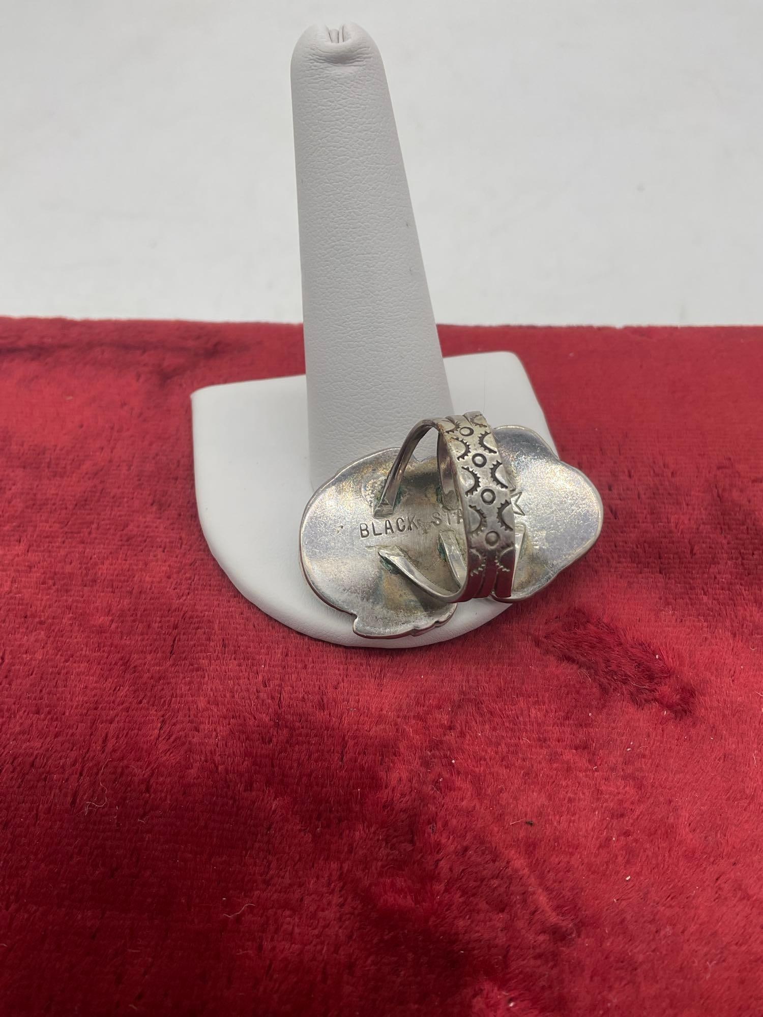 Vintage sterling silver Native American Ring w/ dual turquoise setting signed BLACK STAR - 6