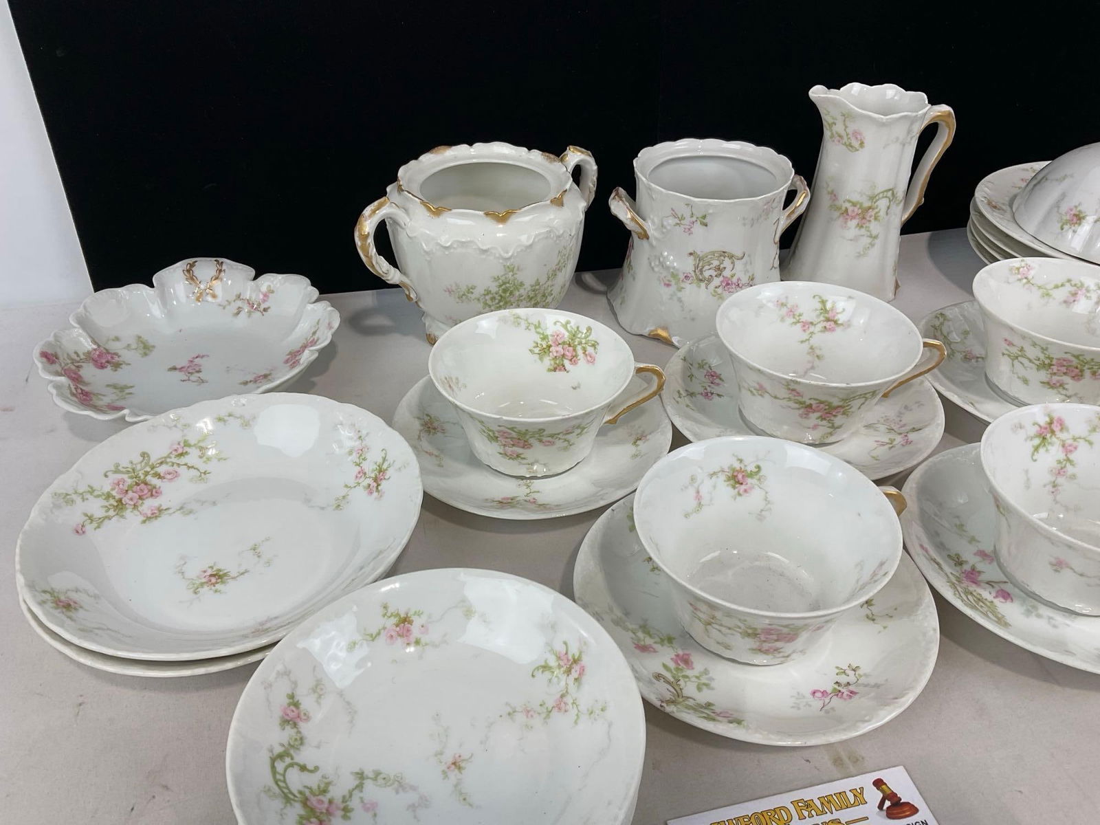 Vintage Theodore Haviland Limoges France China, approx 33 pieces - 2