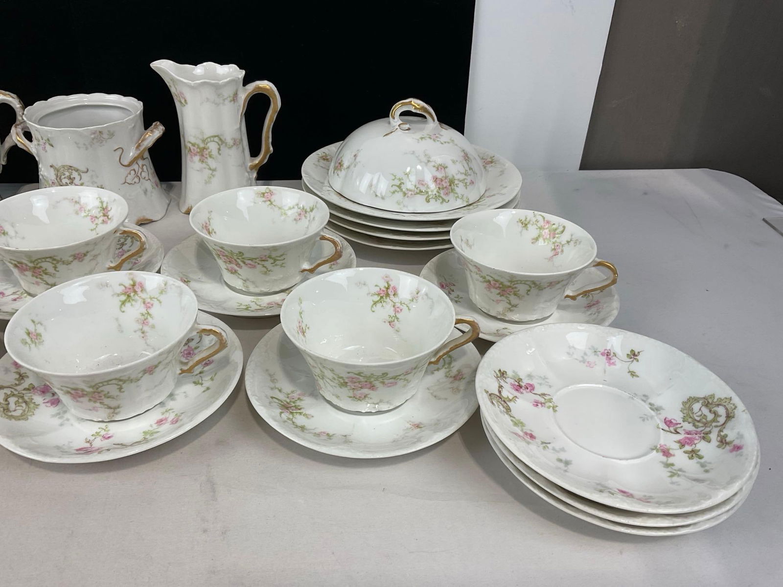 Vintage Theodore Haviland Limoges France China, approx 33 pieces - 3