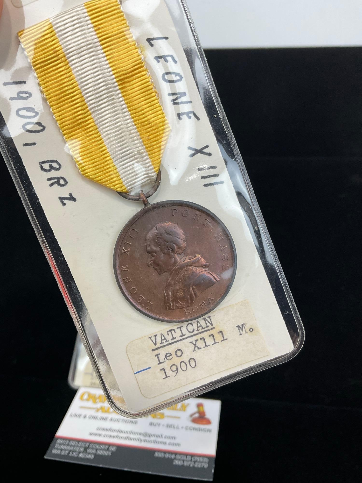 Pair of Vatican Bronze Medals, First Council 1869 Pius IX & Leo XIII 1900 - 2