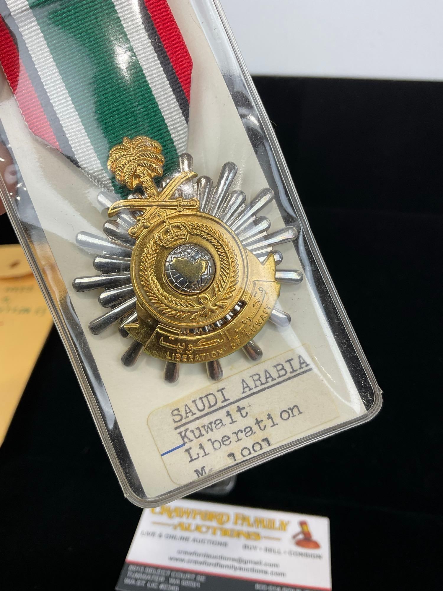 Pair of Saudi Arabia Medals, Kuwait Liberation 1991 & Combat Medal aka Nuth Al-Ma rkat, 1987 - 2