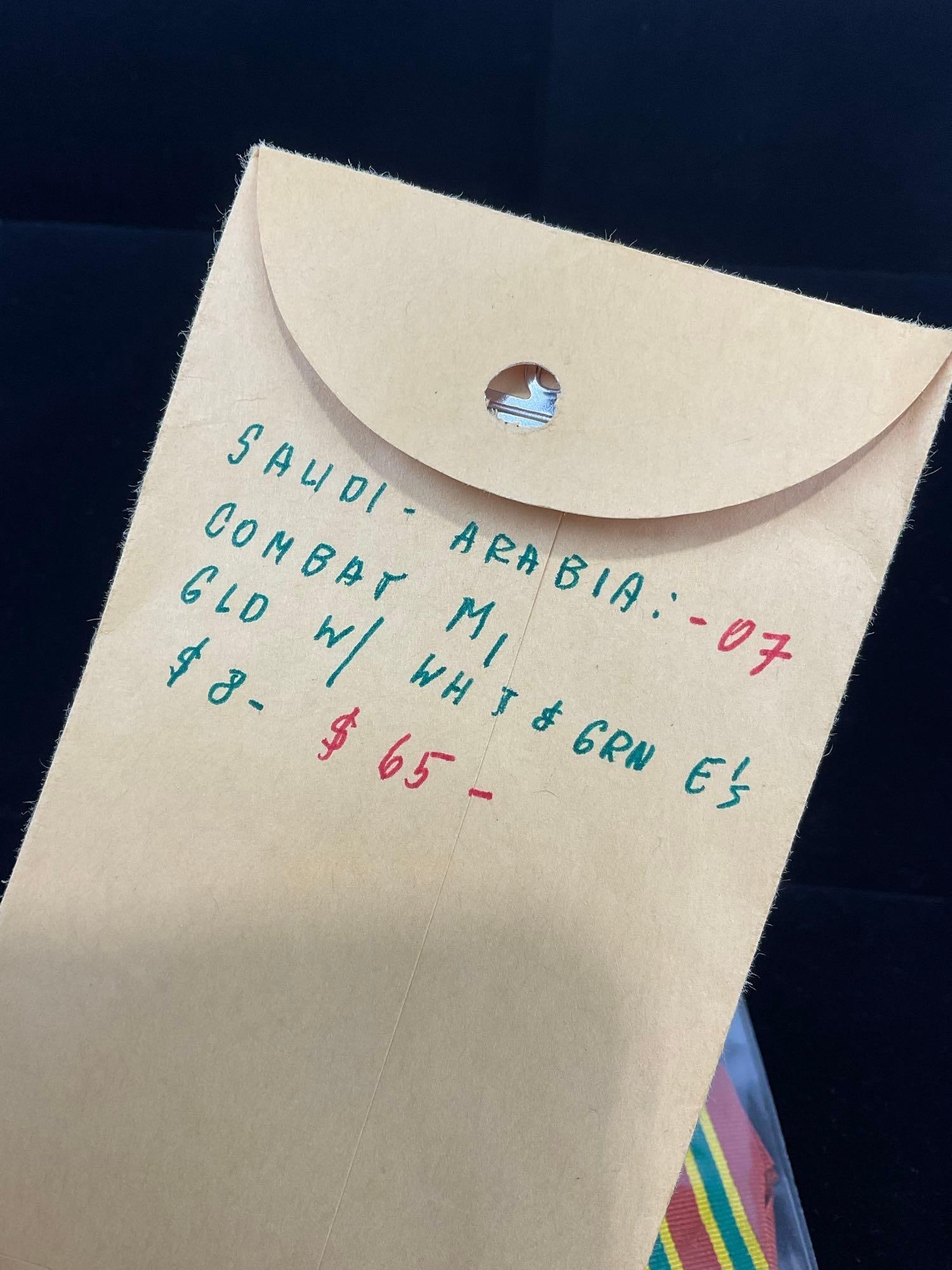 Pair of Saudi Arabia Medals, Kuwait Liberation 1991 & Combat Medal aka Nuth Al-Ma rkat, 1987 - 4