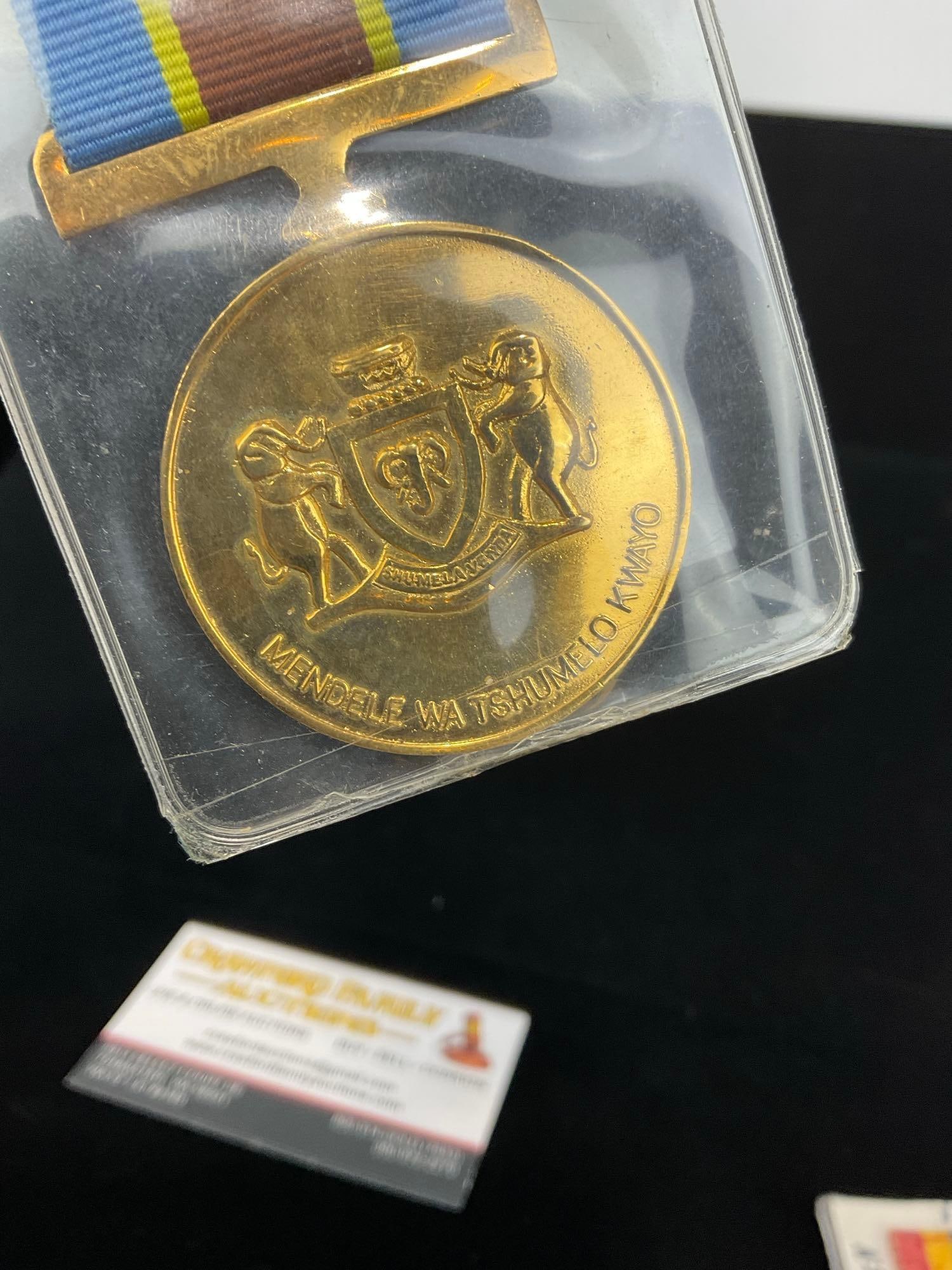 3 South African Medals & Patch, Pretoria Citz.Serv. 1914-19, South Townships Serv. & Police 75th ... - 6