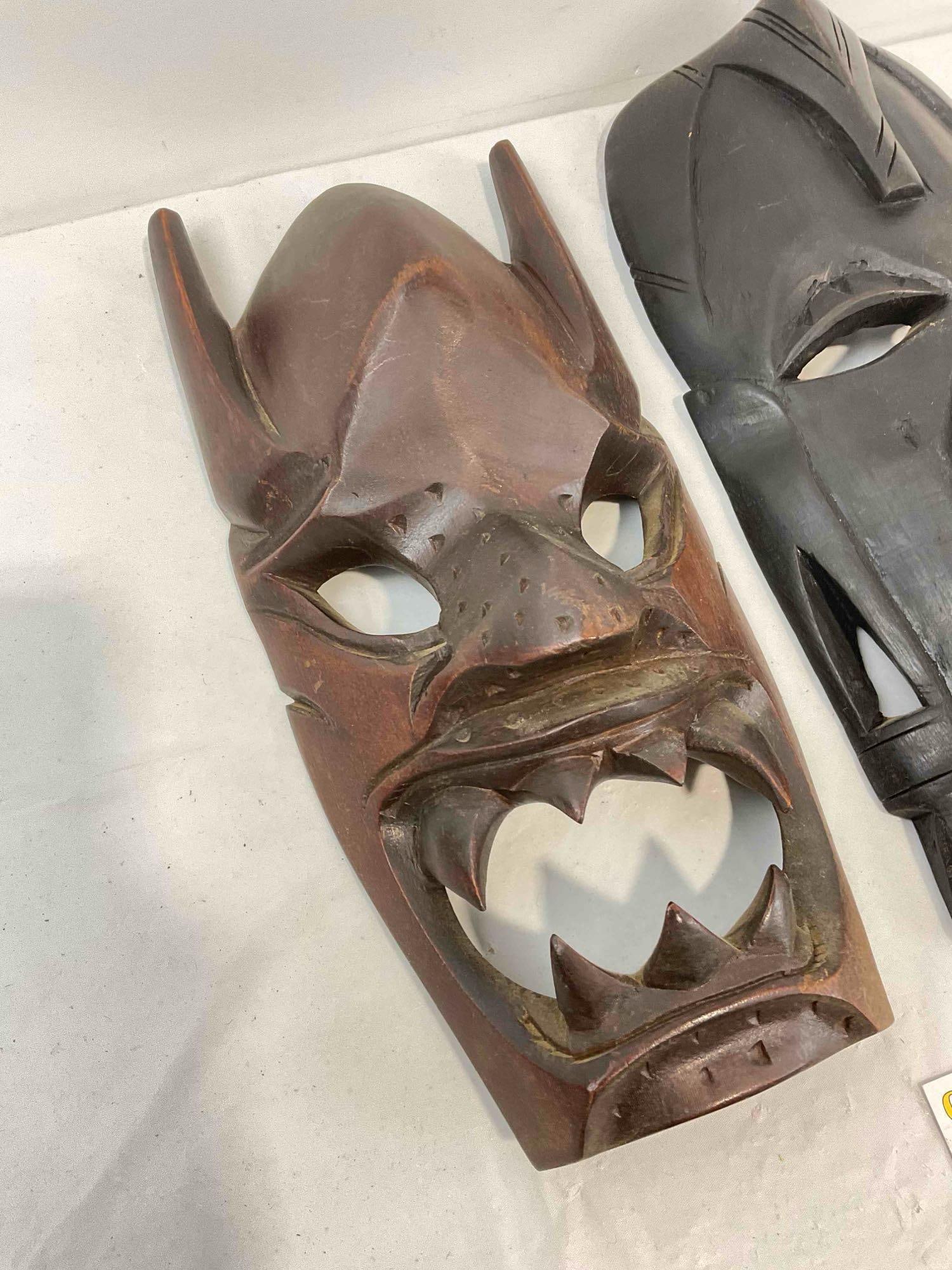 3 pcs Vintage Hand Carved Wooden Masks, incl. 1x Made in Philippines Snarling Face. See pics. - 2