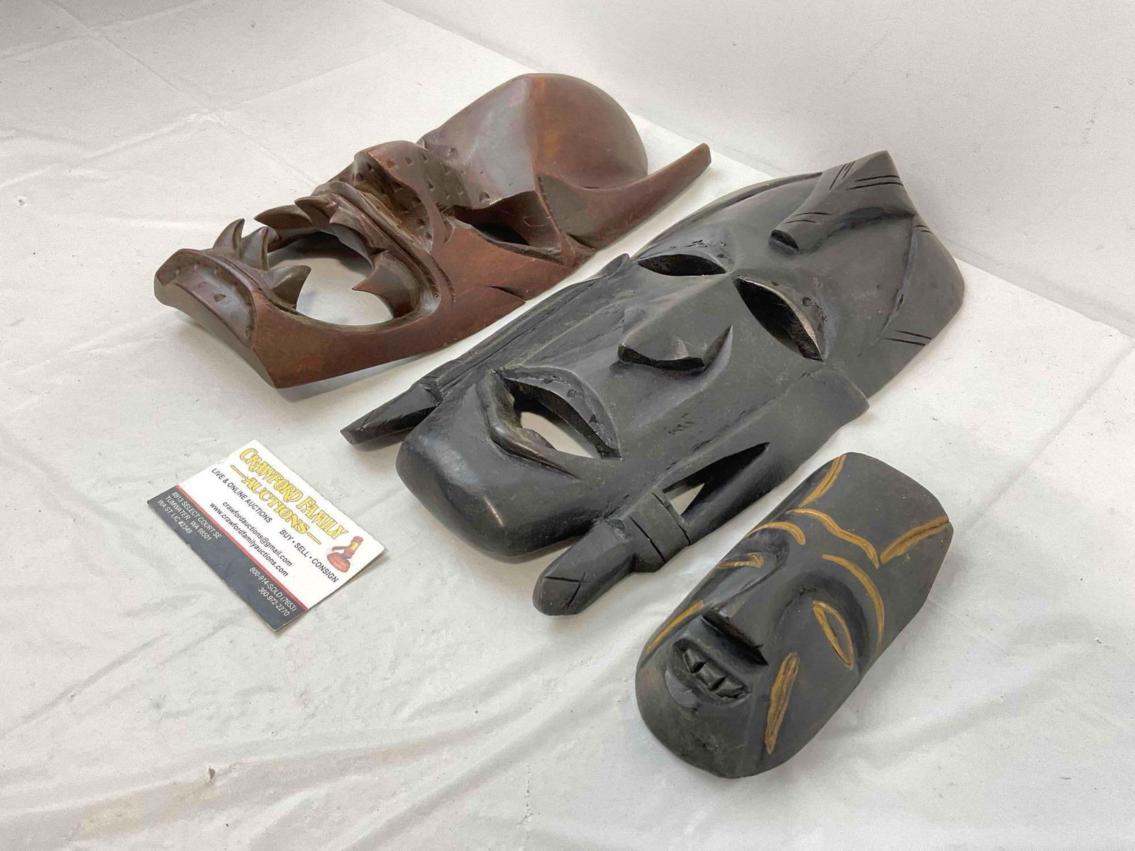 3 pcs Vintage Hand Carved Wooden Masks, incl. 1x Made in Philippines Snarling Face. See pics. - 4