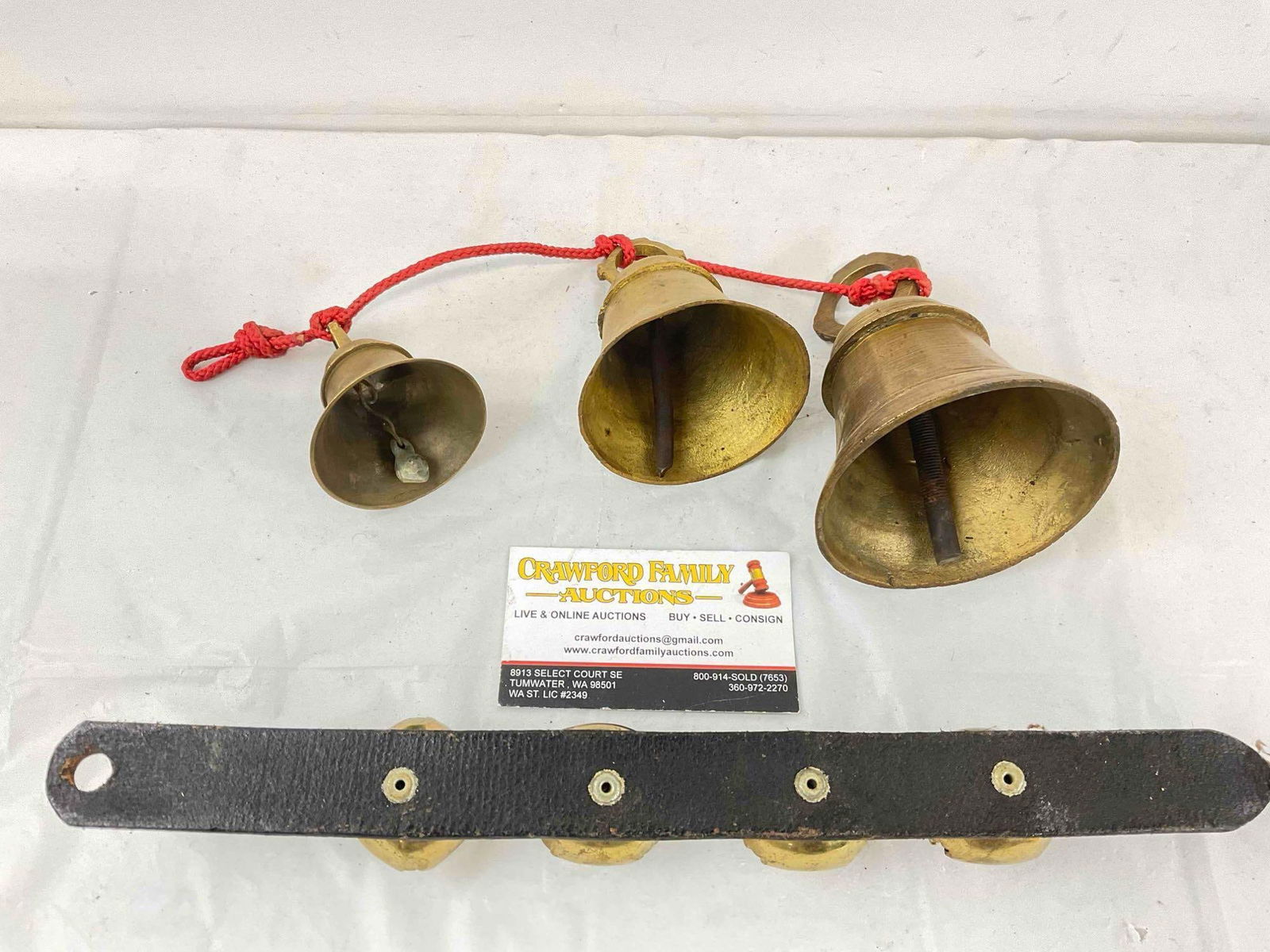 2 pcs Vintage Brass Bells, incl. Trio of Bells & Belled Leather Collar. Very Good Condition. See - 3