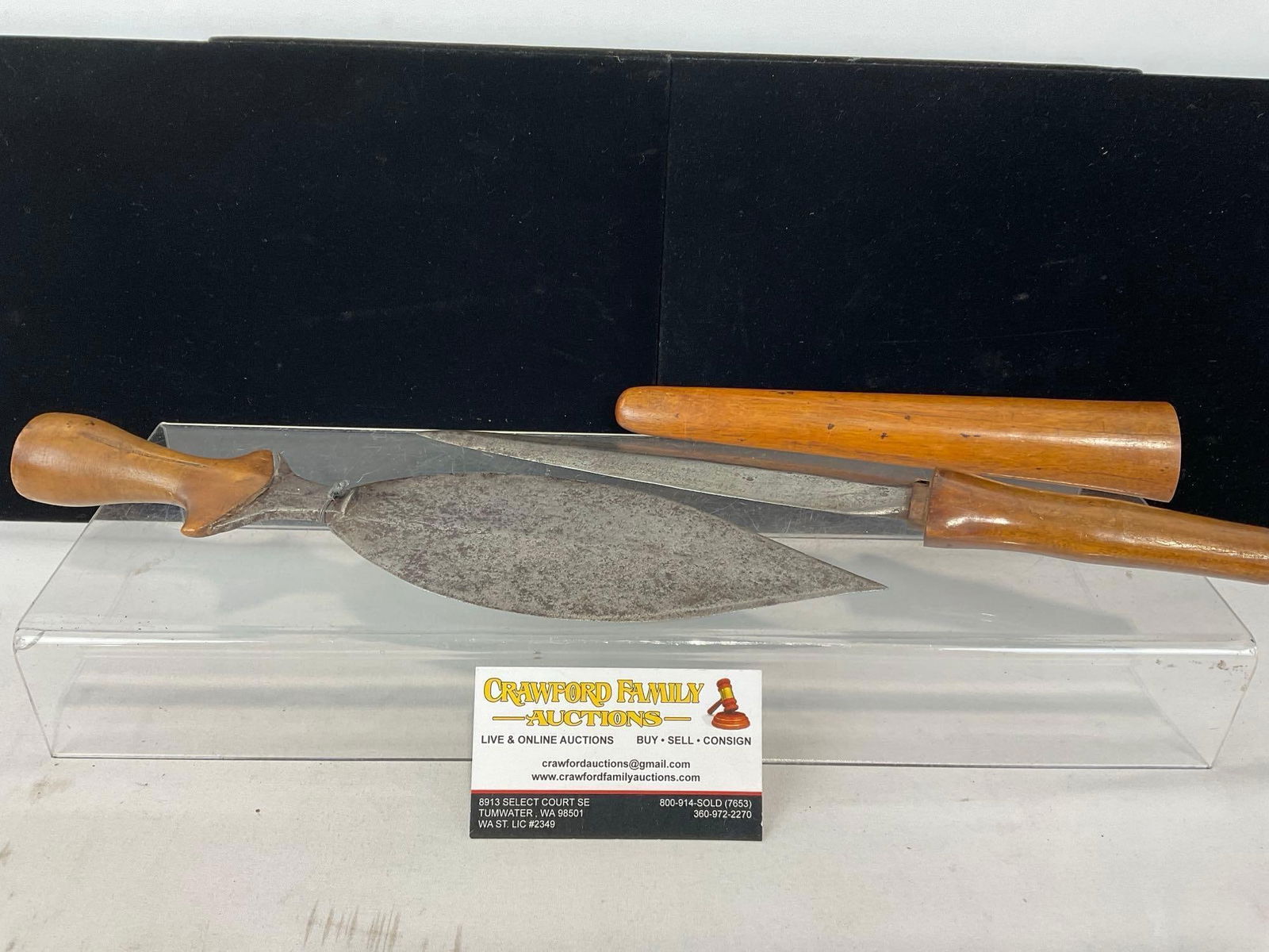 Vintage African Broad Leaf Blade Knife & Filipino Hunting Dagger, Balaran: Appears to be in good shape. The piece measures approx 13h x 5w x 3d inches. See pics. E-5360 