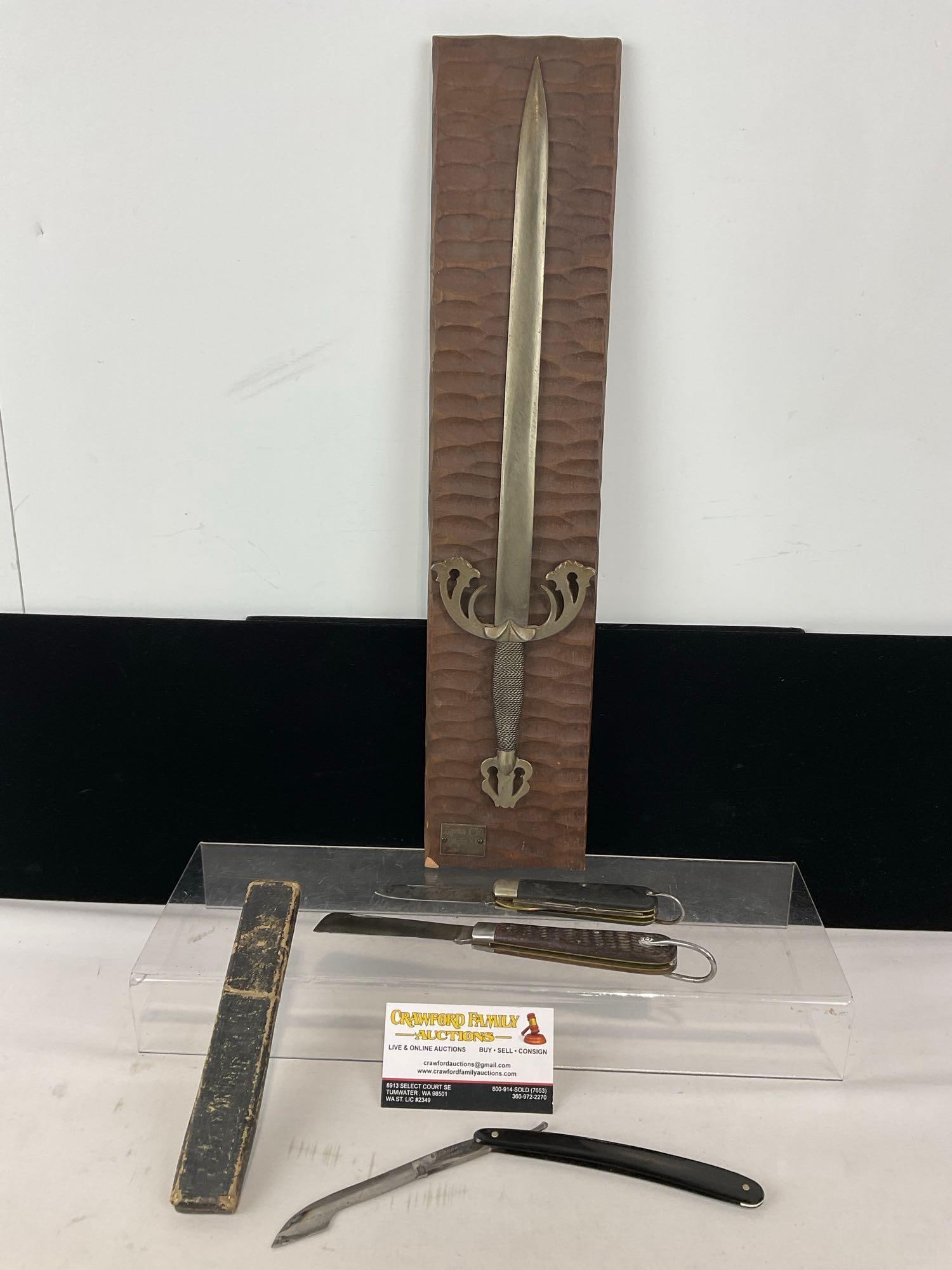 Spanish Replica Knife on Plaque, Diamondine Detail Straight Edge Razor, & Pair of Folding Knives (1 of 7)