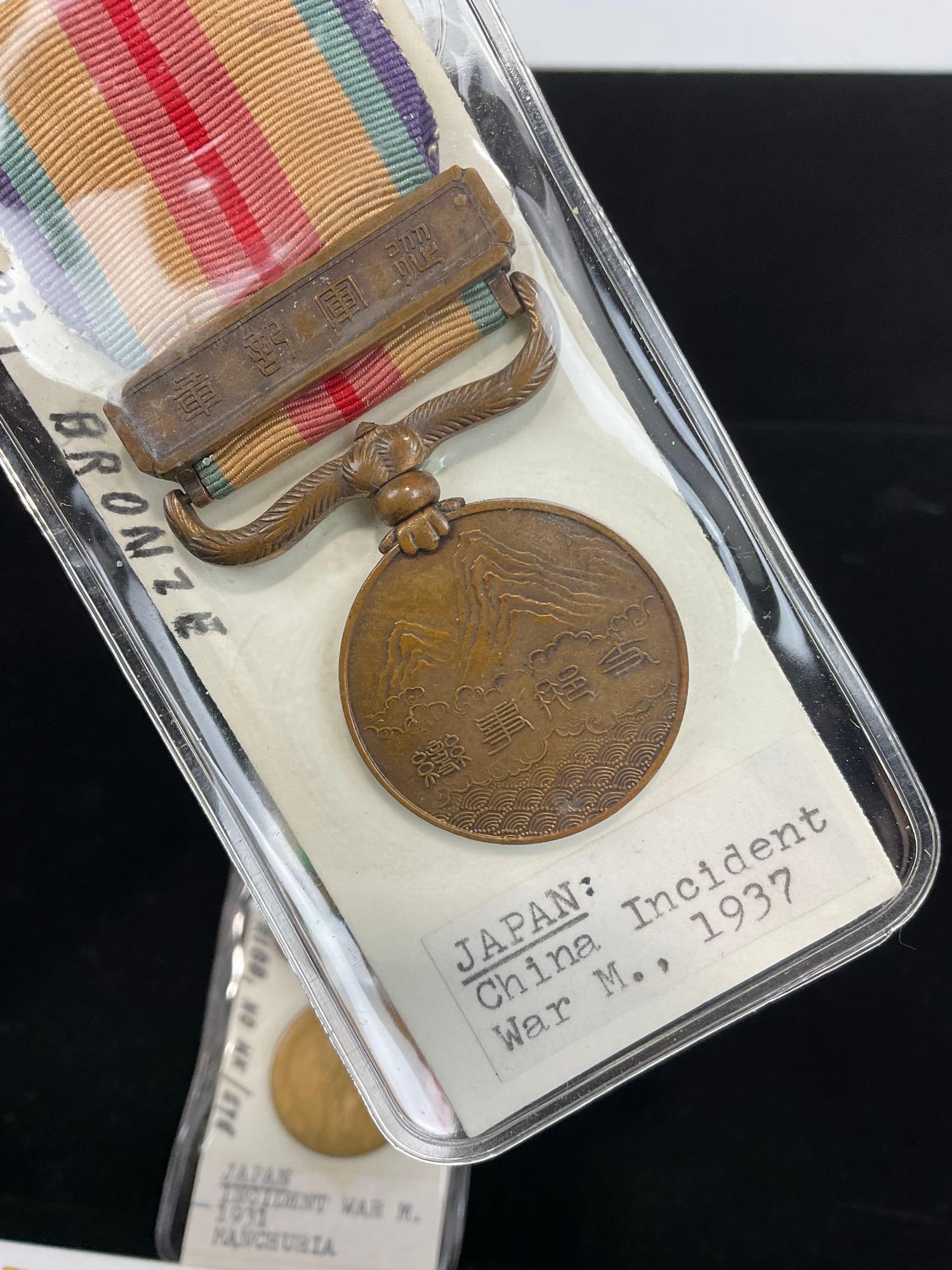 Pair of Scarce Japan China Incident War Medal 1931 Manchuria & Incident War Medal 1937 - 2