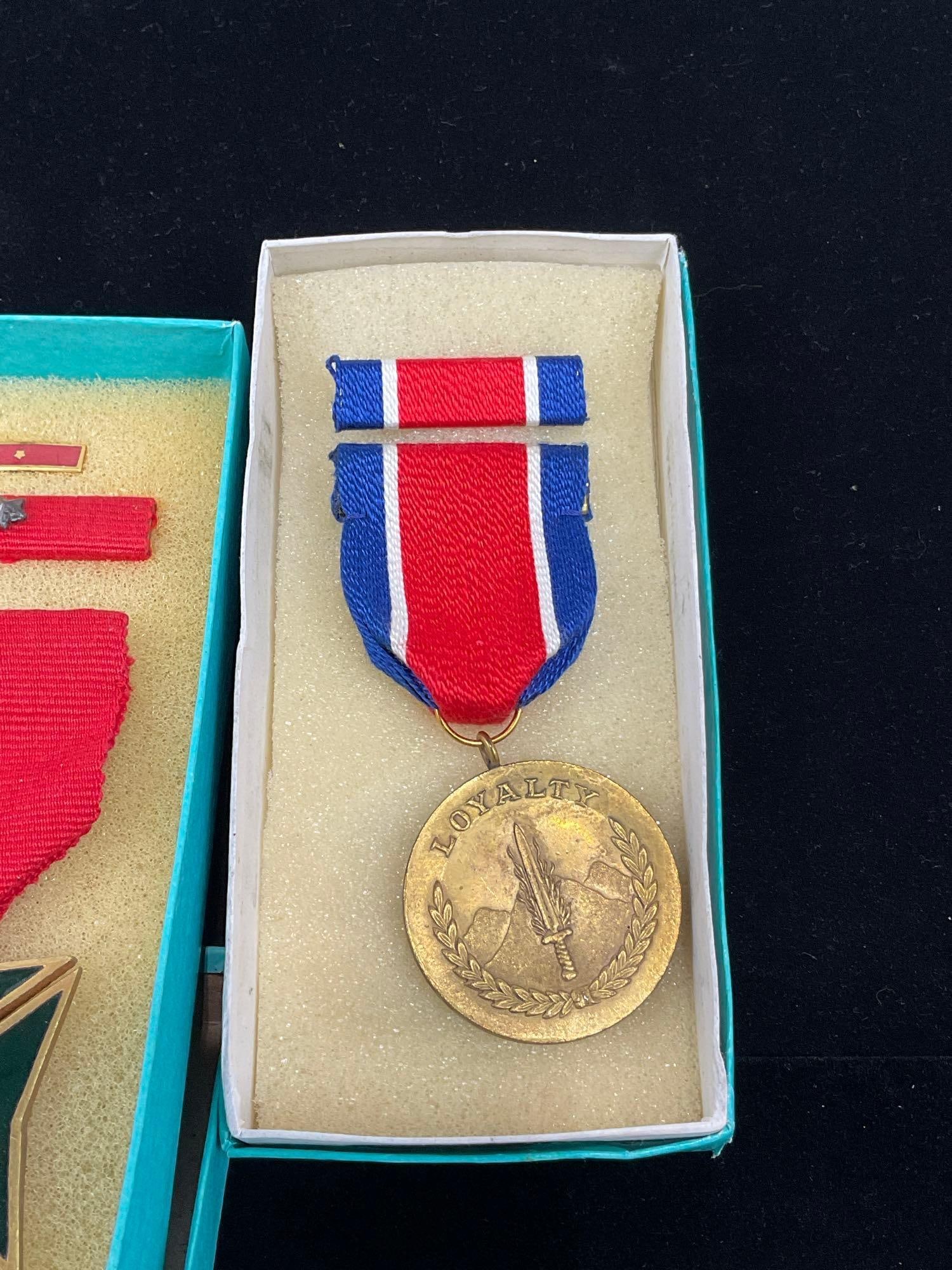 3 Philippines Medals, Anti-Dissidence Zamora, Long Service El Oro & Loyalty - 2