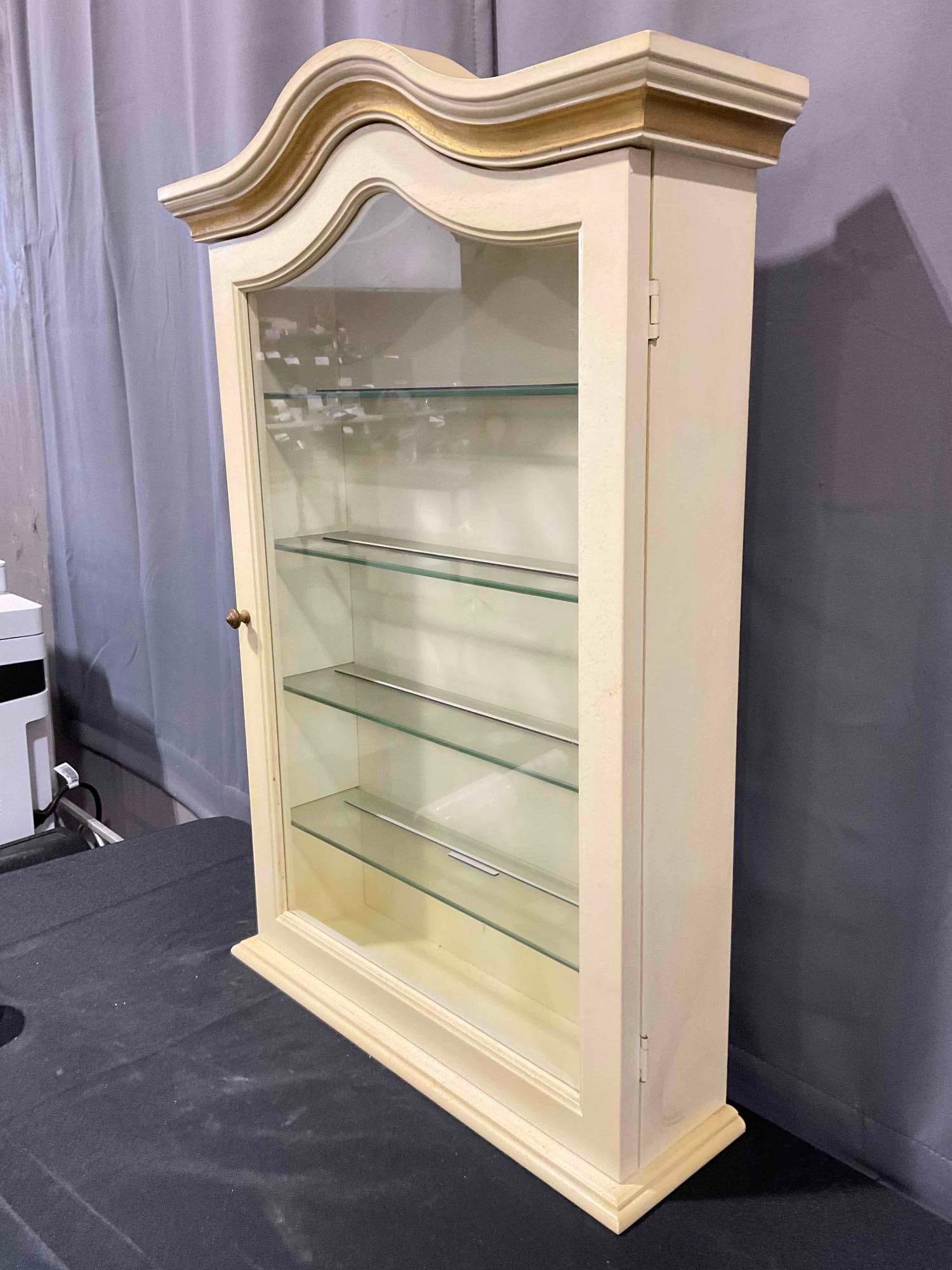 Vintage Made in Italy White & Gold Painted Wooden Curio Display Case w/ 4 Glass Shelves. See pics. - 3