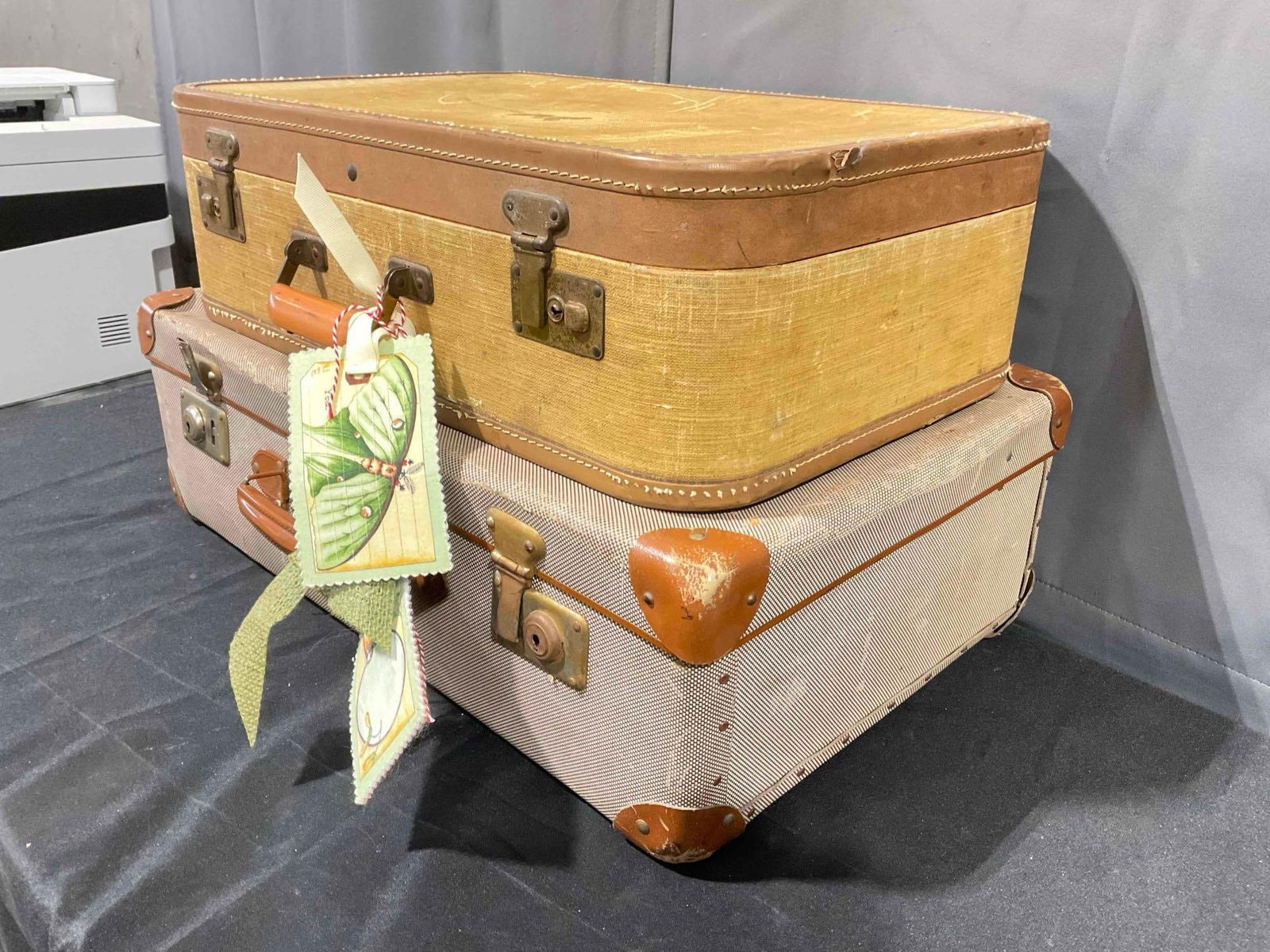 2 pcs Vintage Suitcases, 1x Tan & Brown, 1x Grey & Brown. Good Condition. See pics. - 2