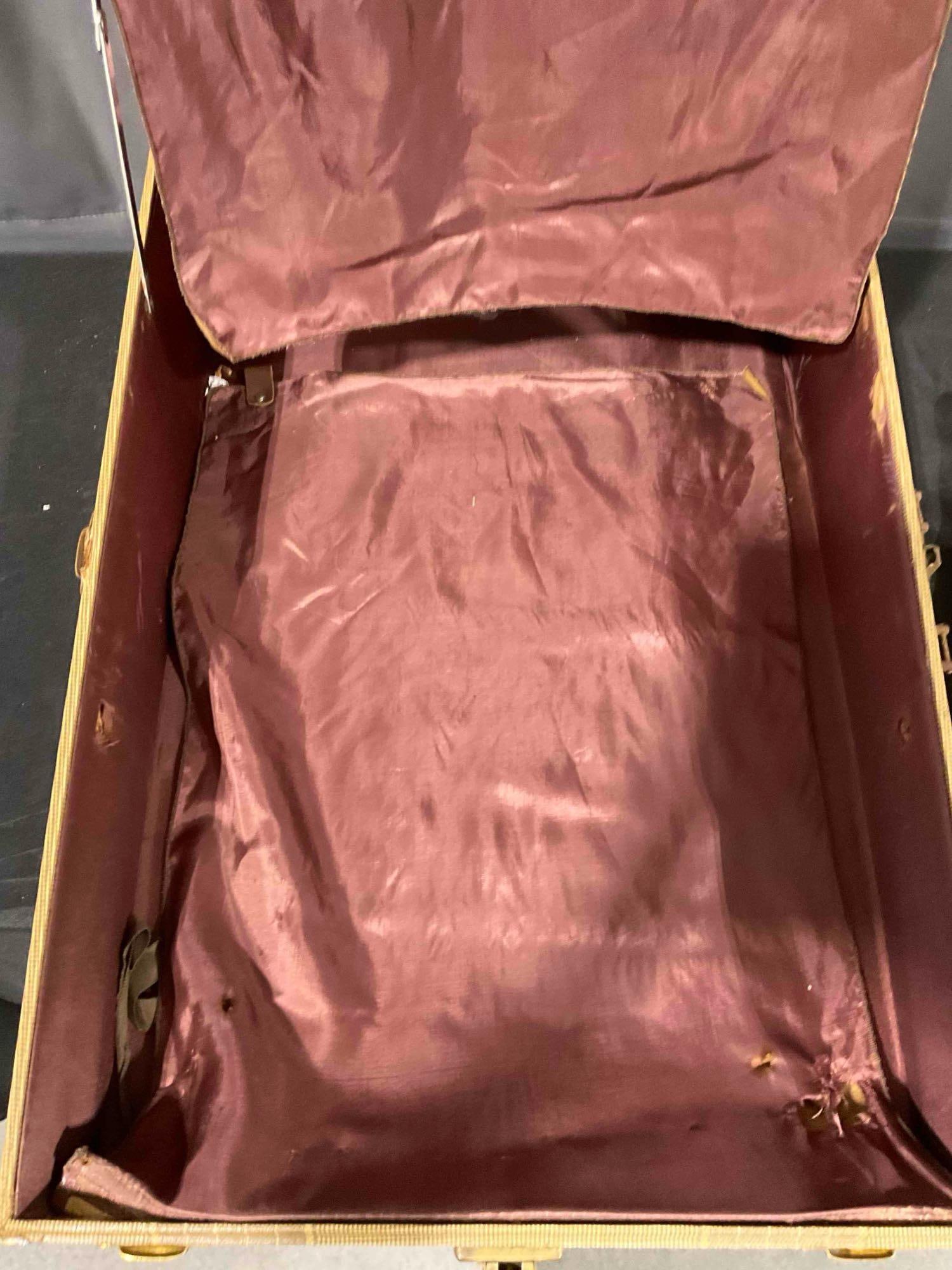 Vintage Tan Striped Suitcase w/ Rich Liver Color Interior & Hangers. Good Condition. See pics. - 4