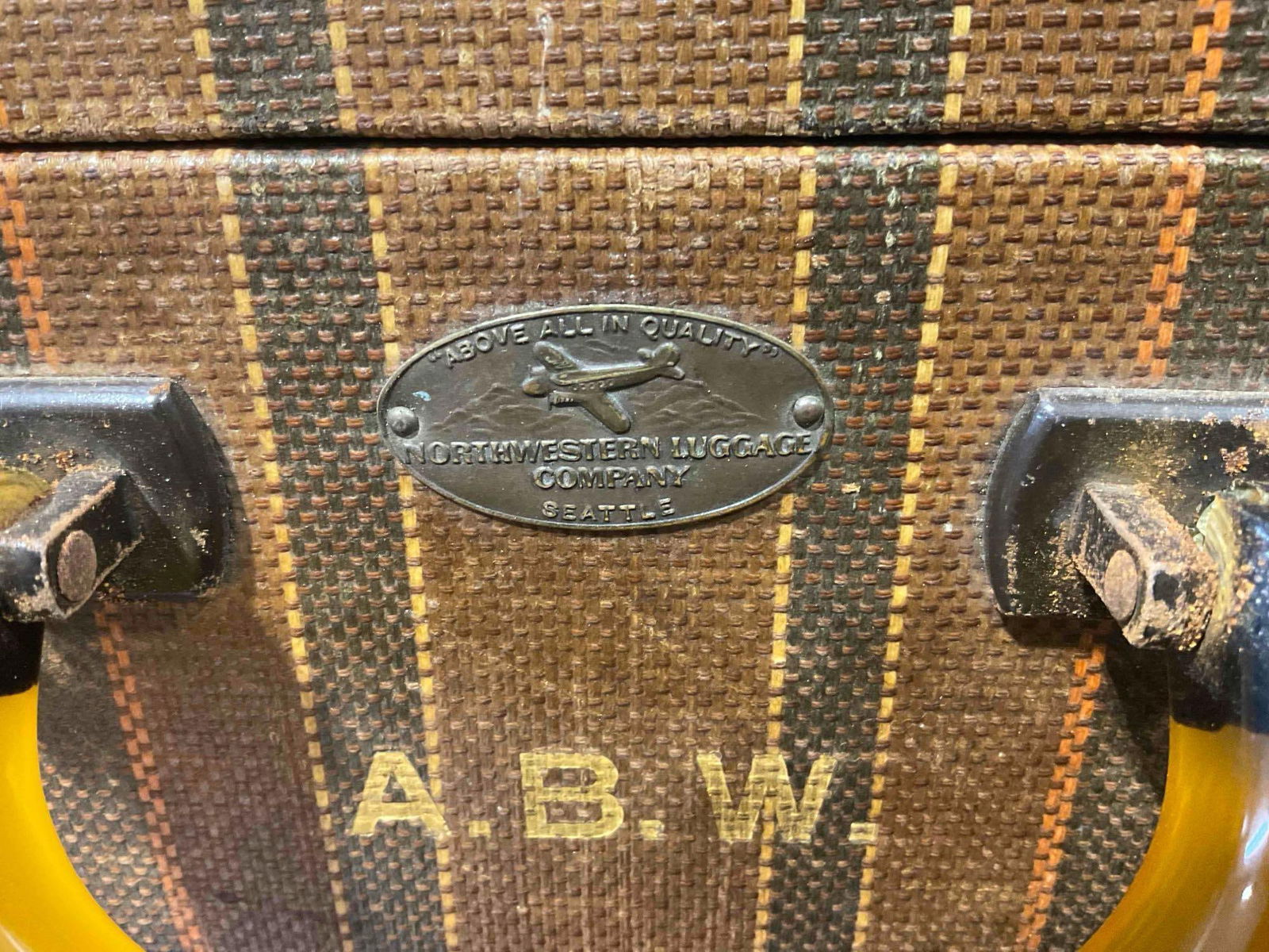 2 pcs Vintage Suitcases, incl. 1x Brown Striped & 1x Brown & Cream w/ Purple Interior. See pics. - 4