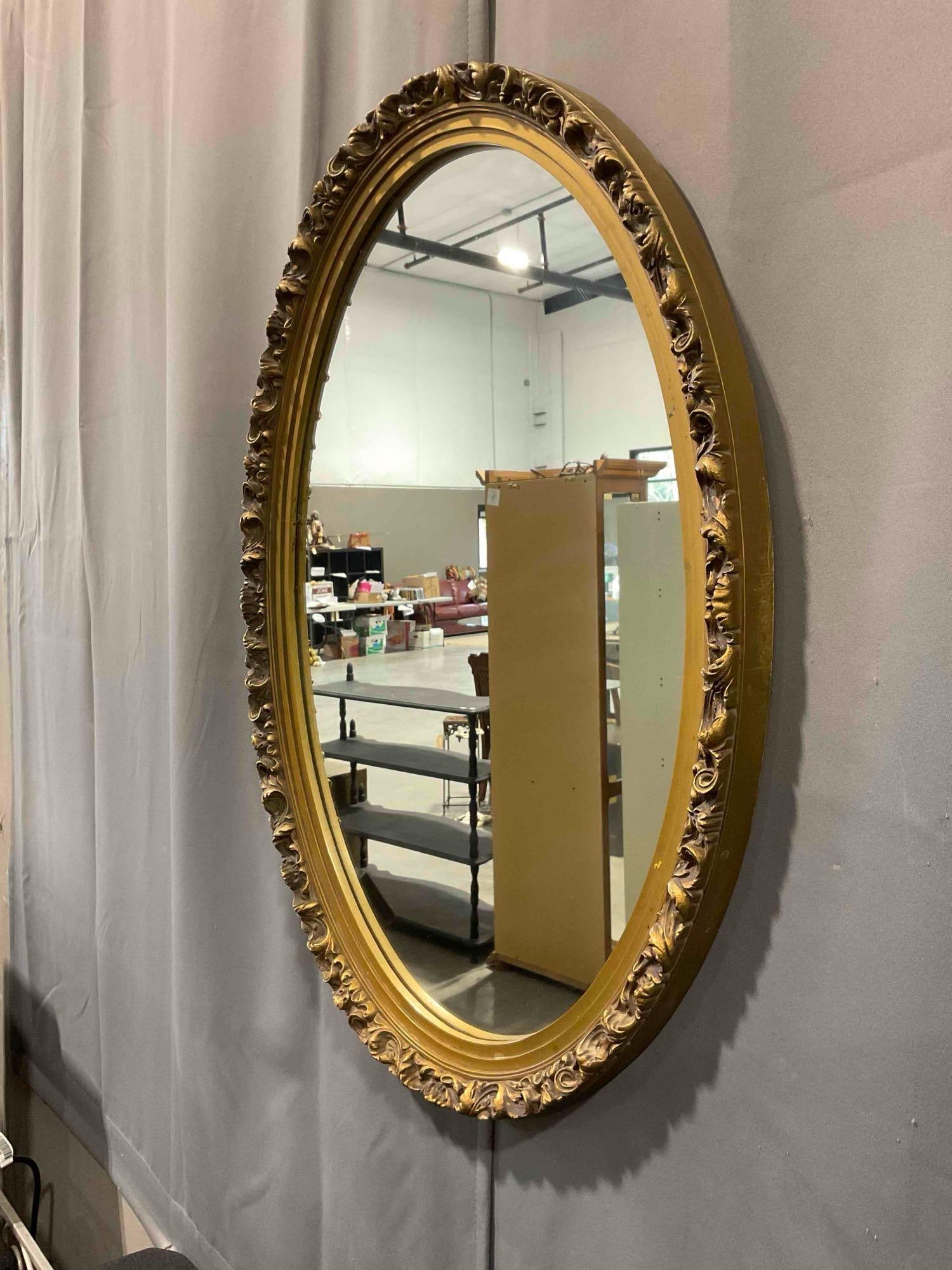 Vintage Oval Wall Mirror in Ornate Gilt Composite Frame. Very Good Condition. See pics. - 3